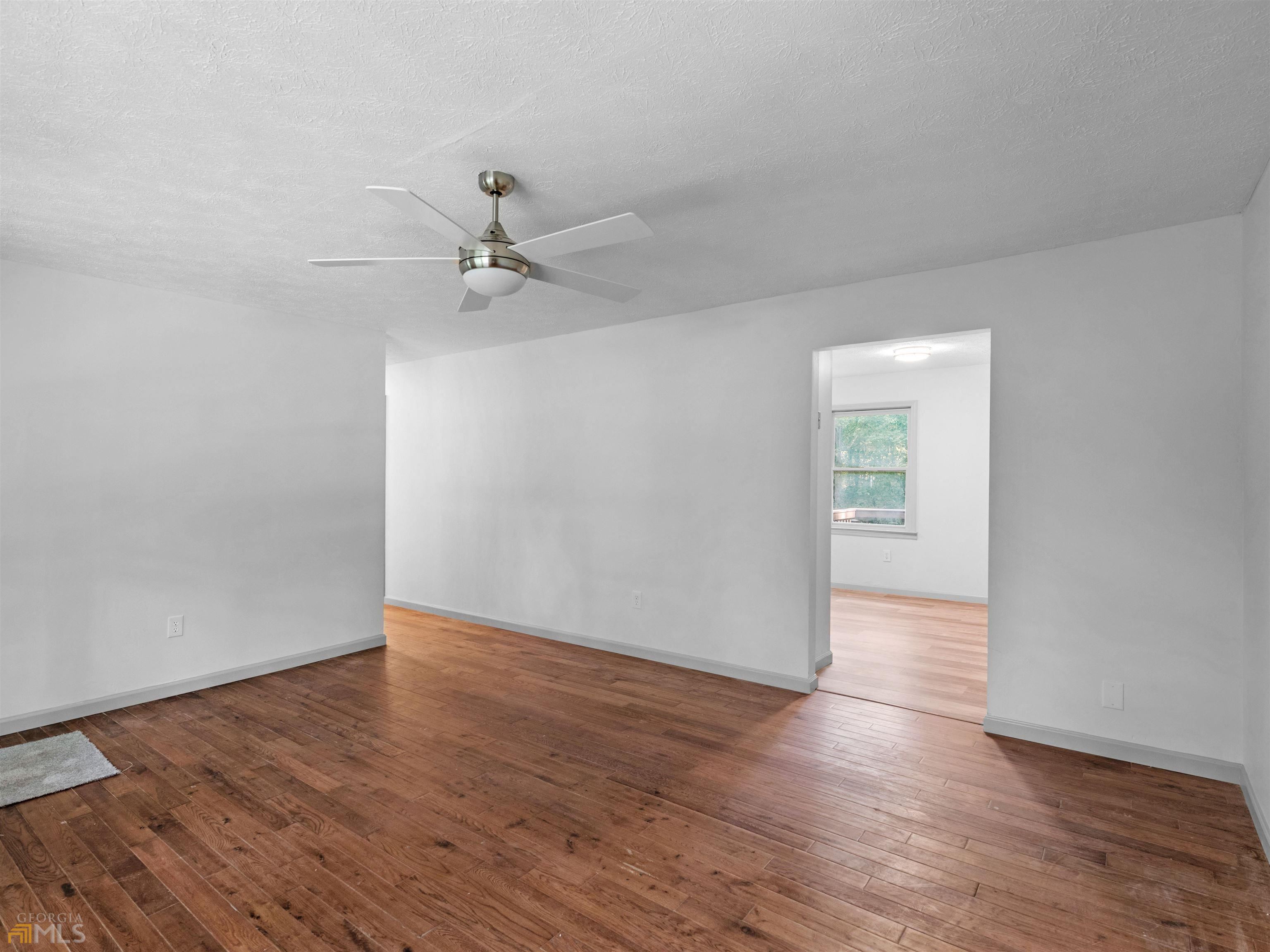 1999 Hampton Locust Grove Road