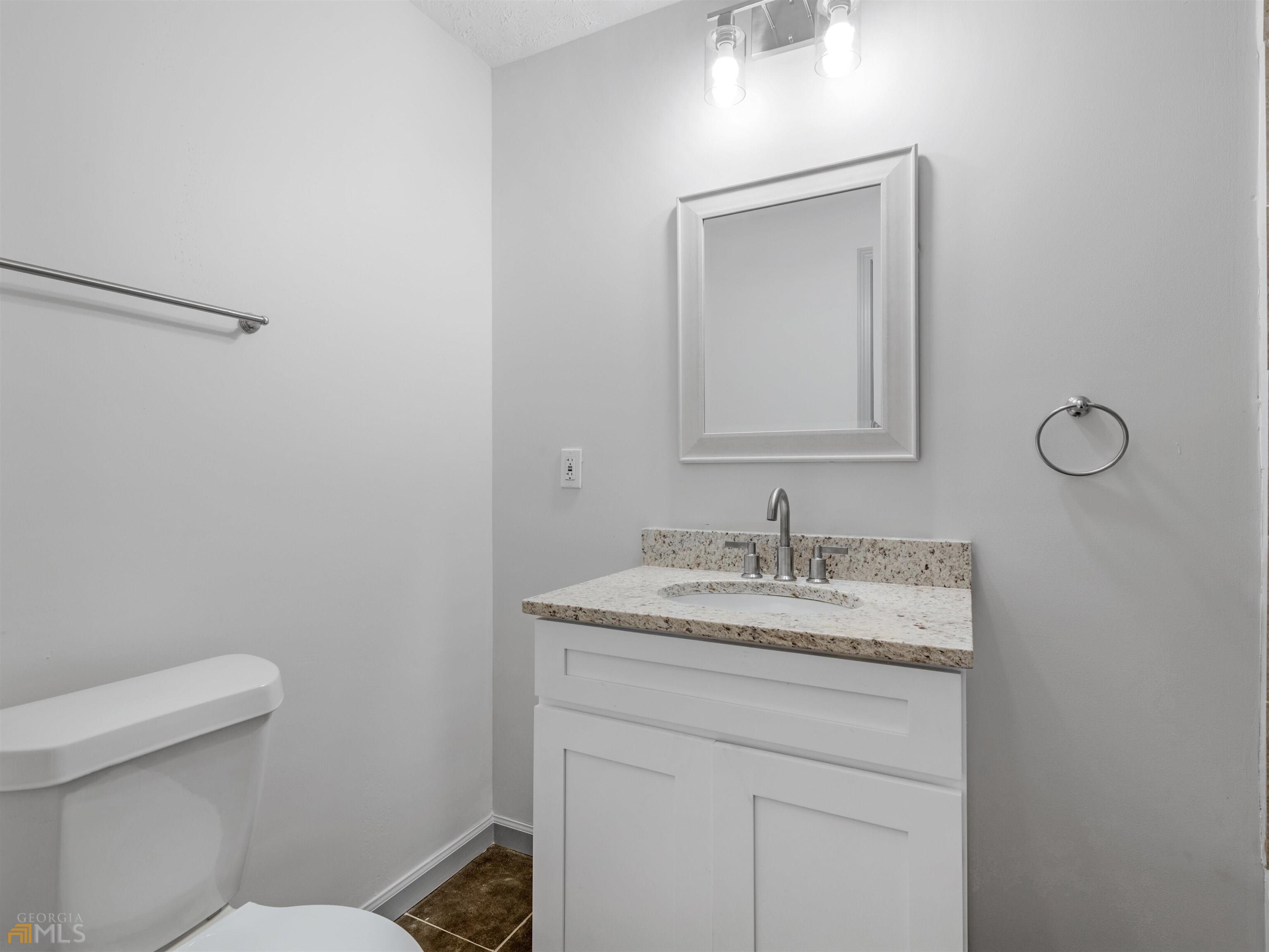 1999 Hampton Locust Grove Road