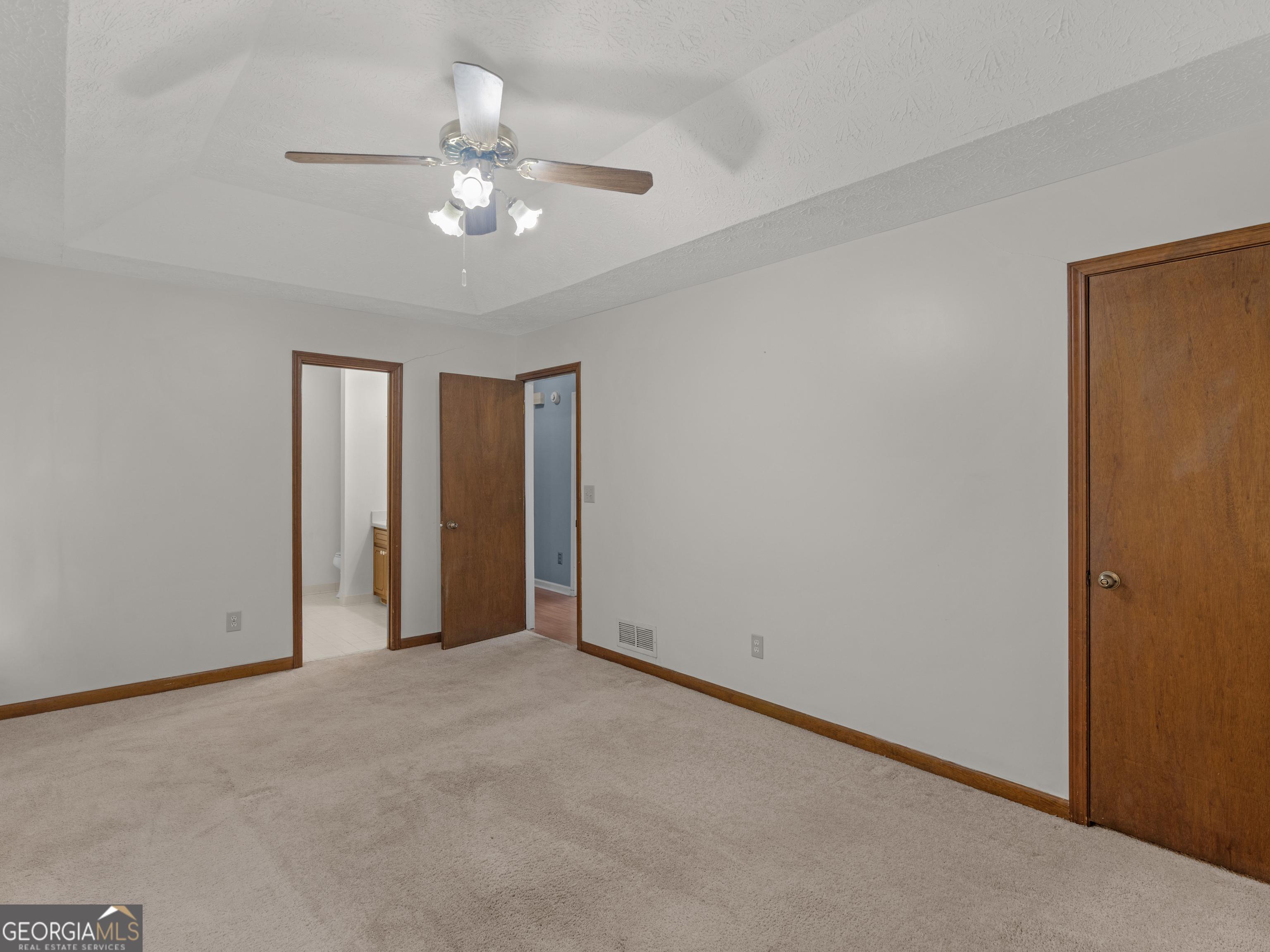 222 Farmbrook Parkway