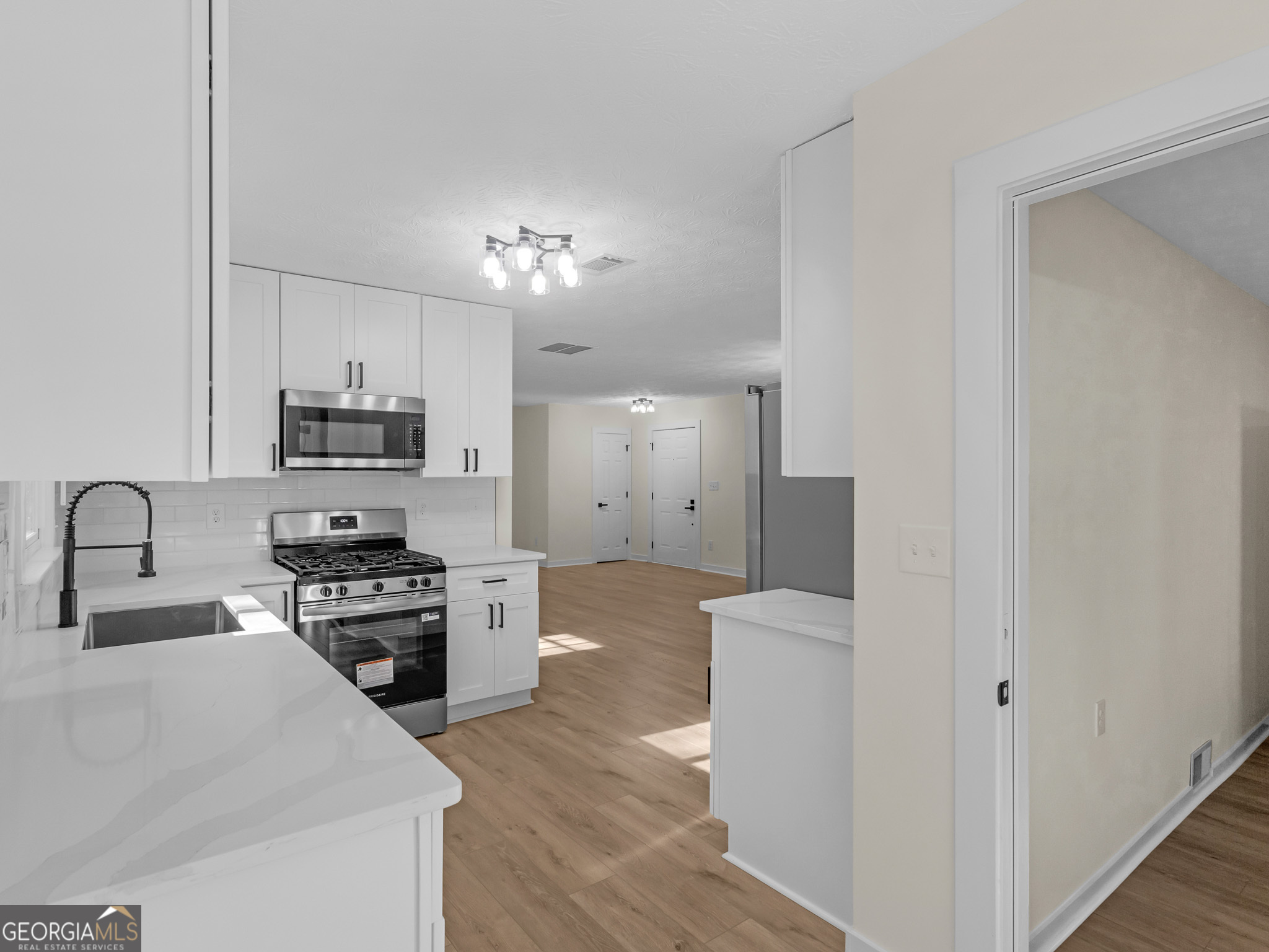 8228 Lullwater Court