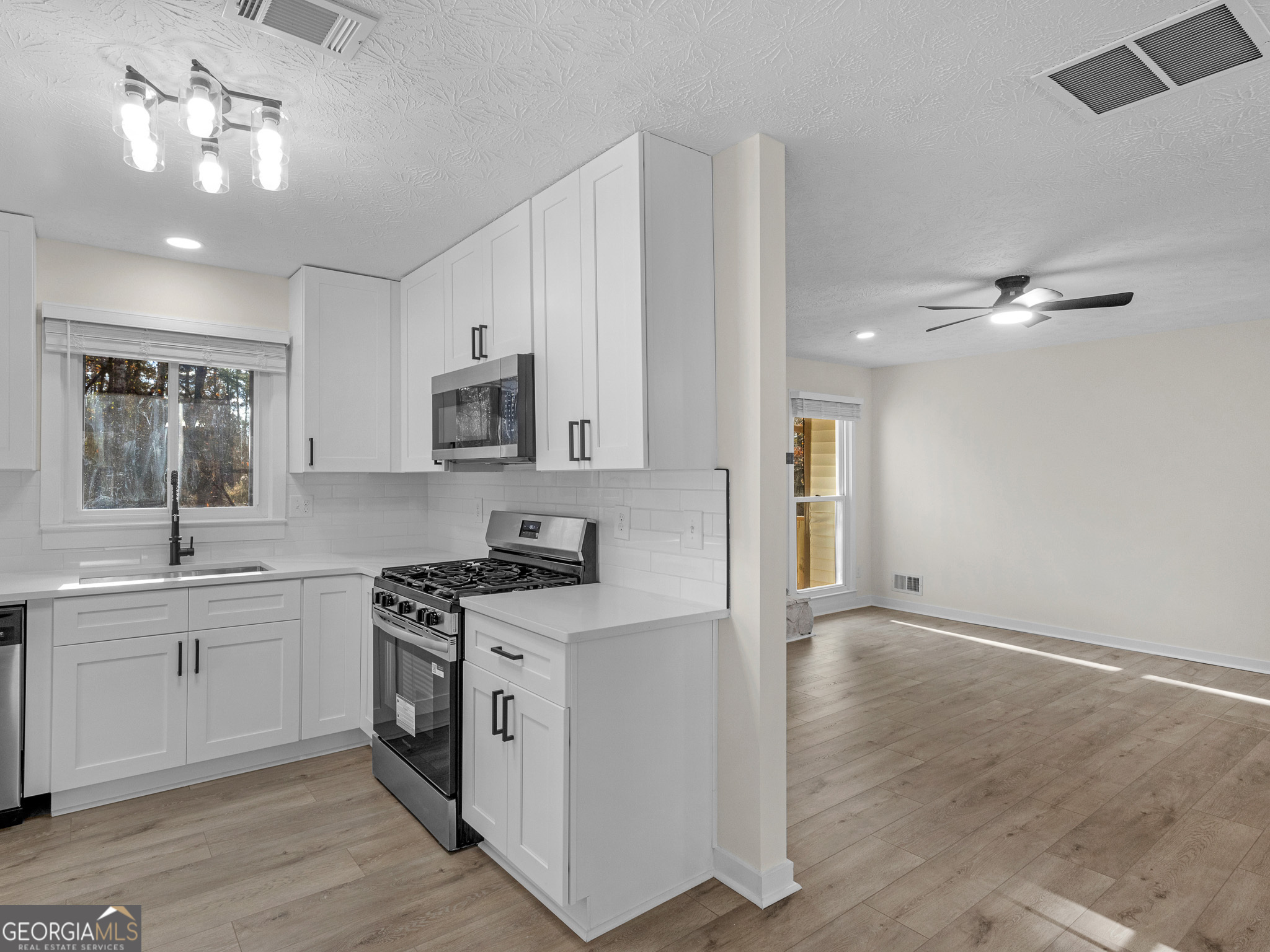 8228 Lullwater Court