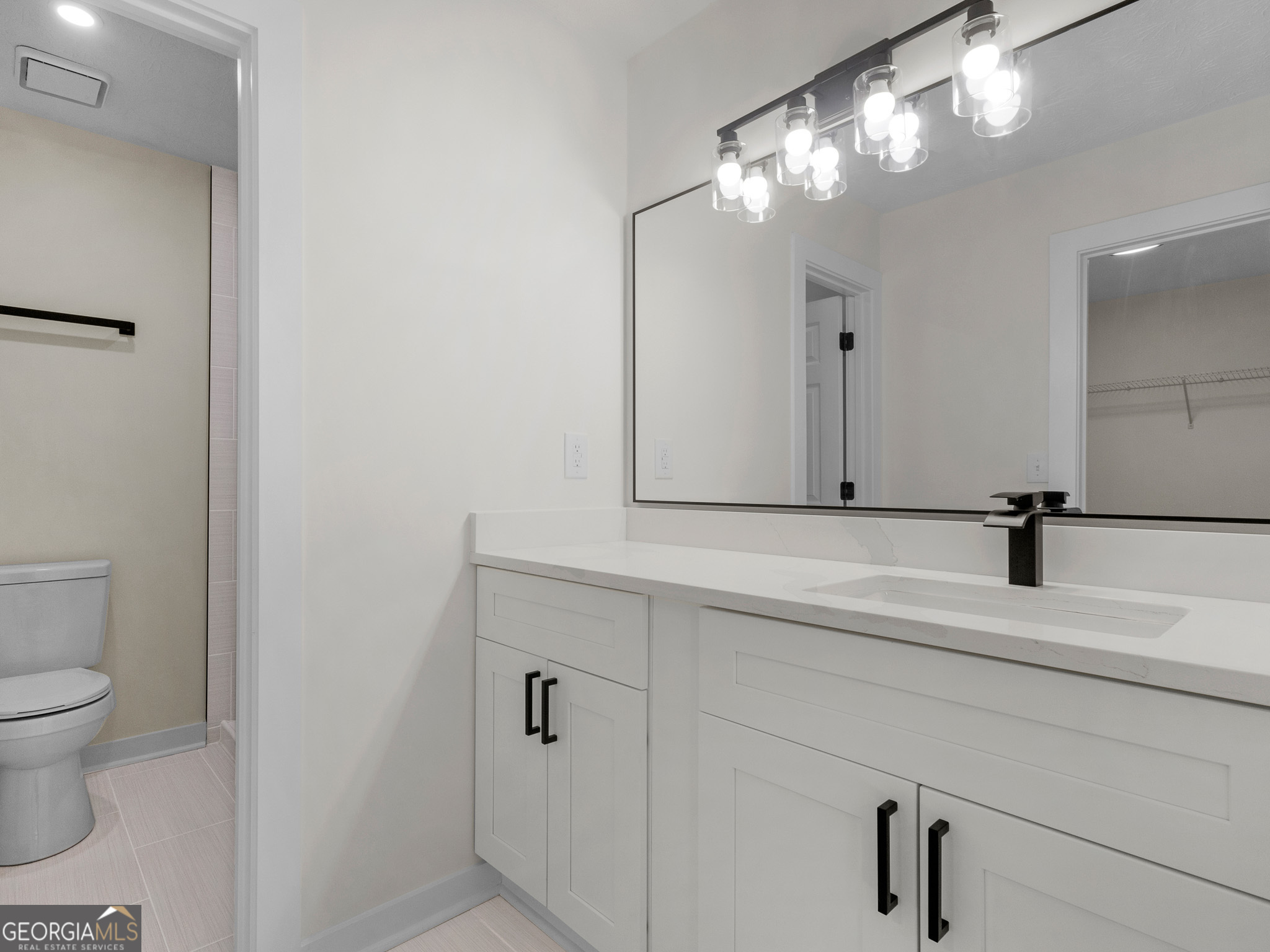 8228 Lullwater Court