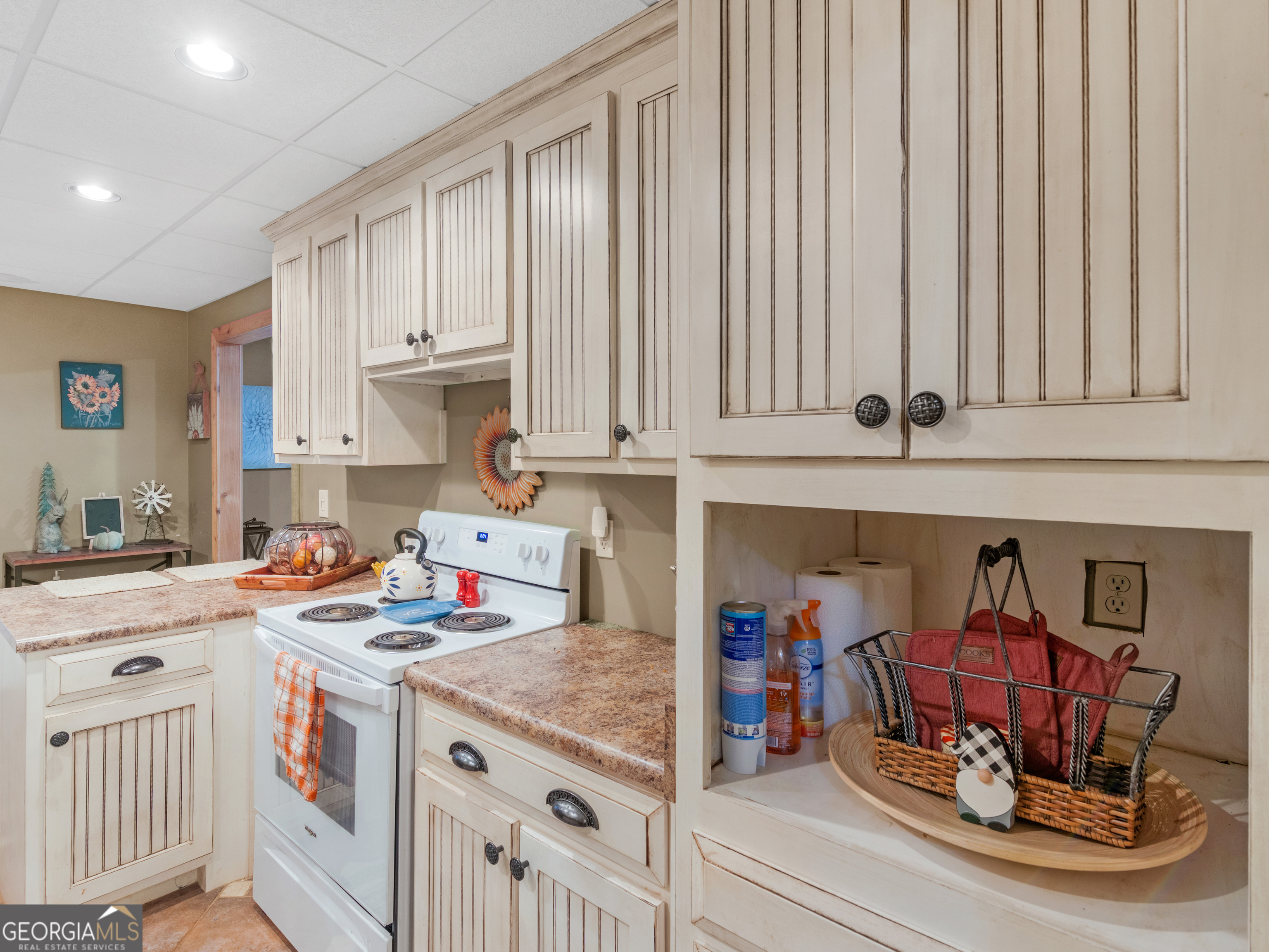 325 Country Side Drive