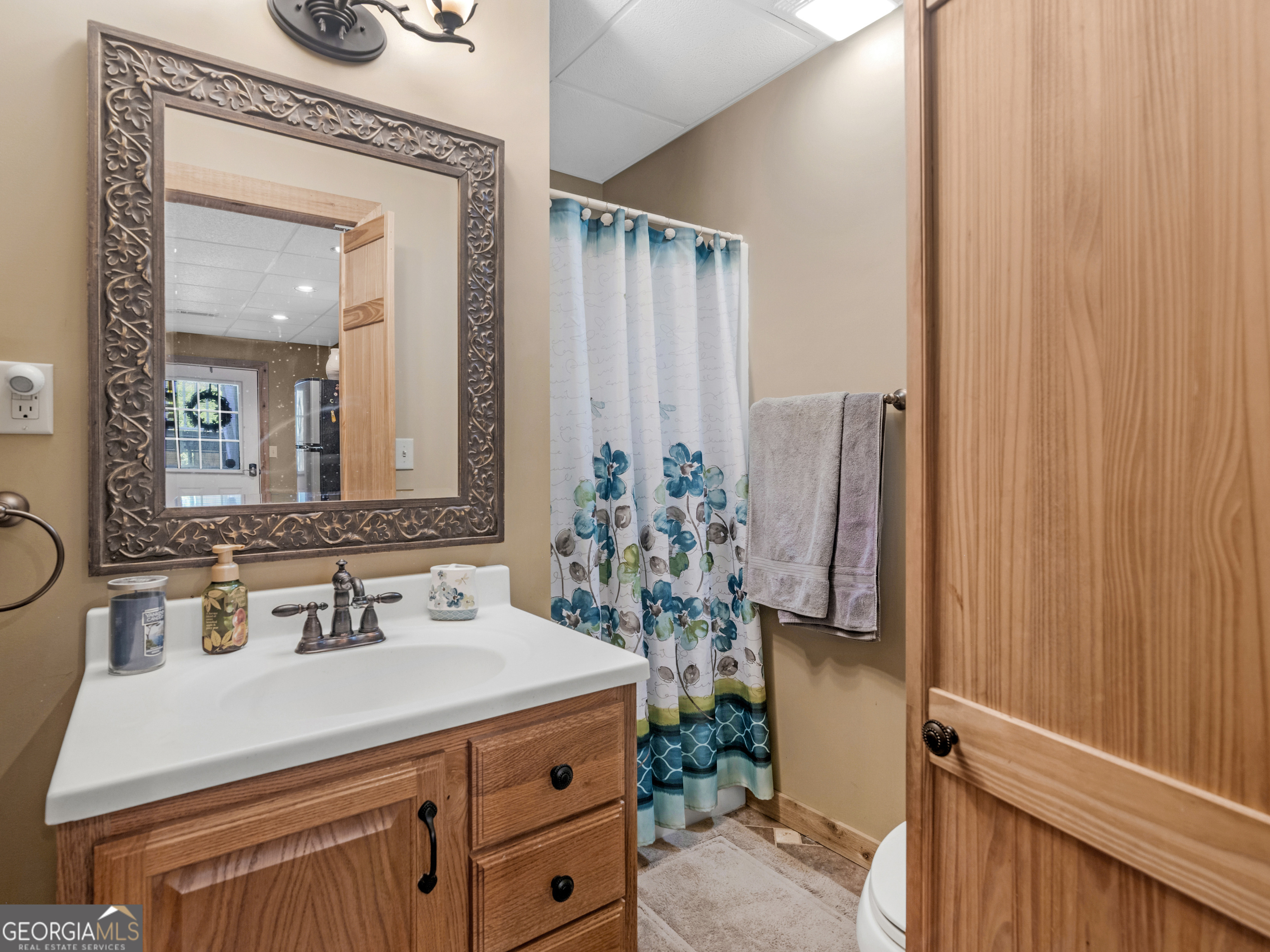 325 Country Side Drive