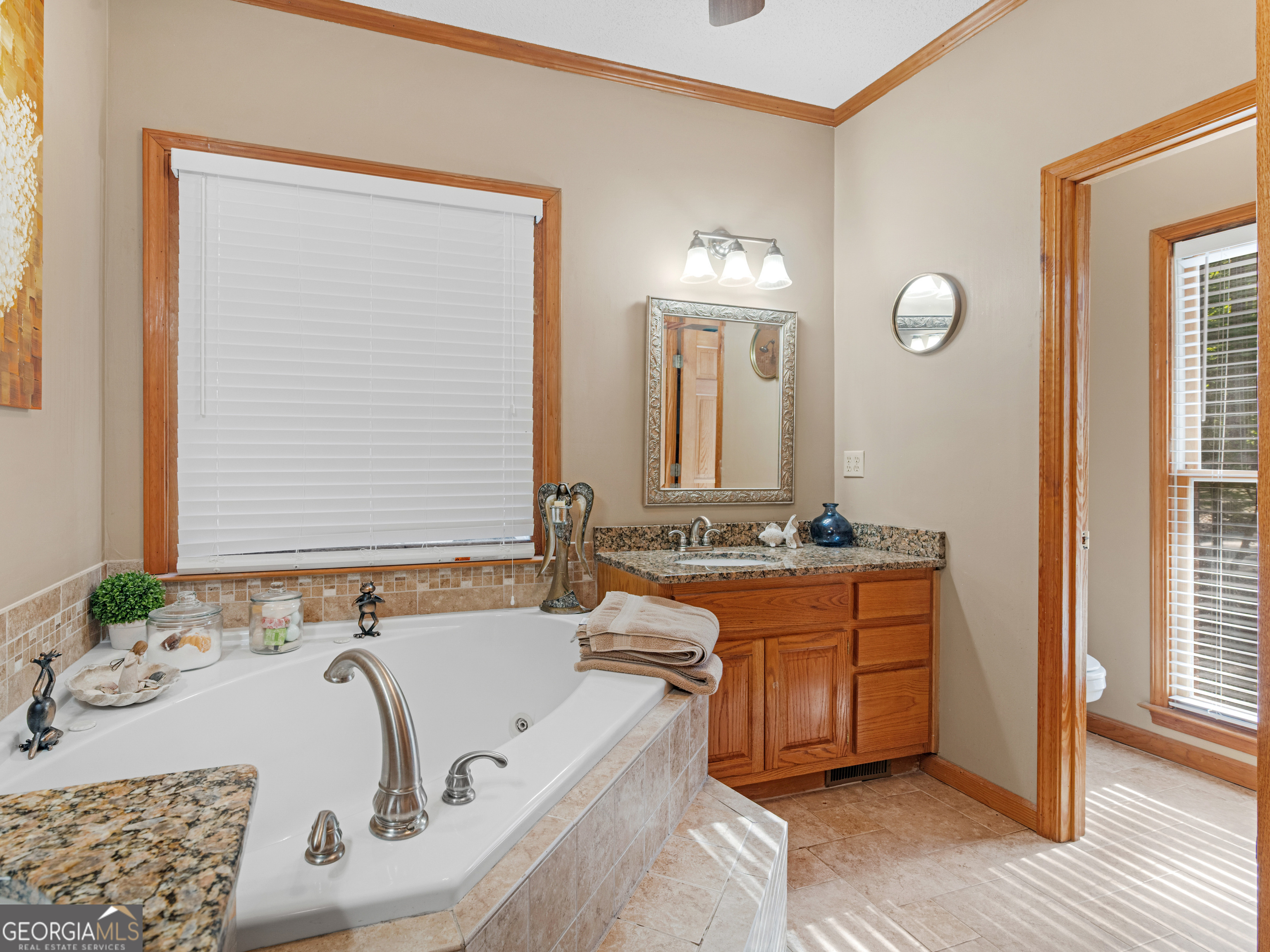 325 Country Side Drive