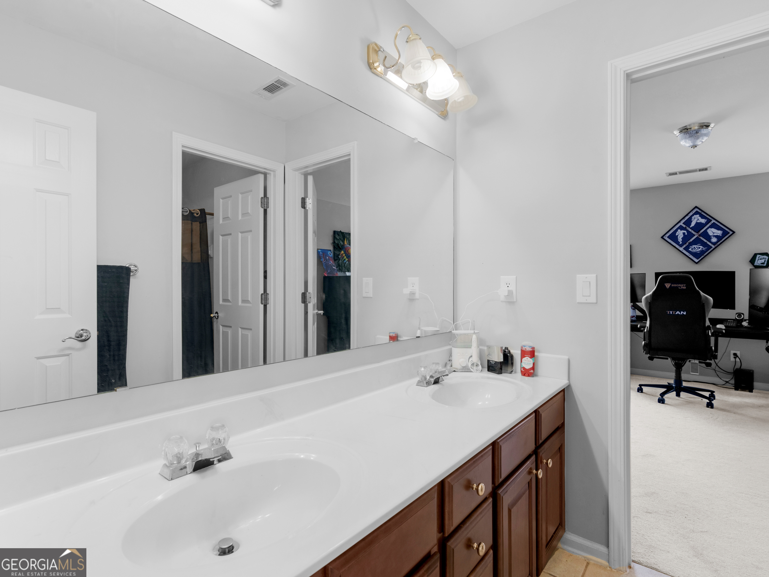 1613 Brolington Court