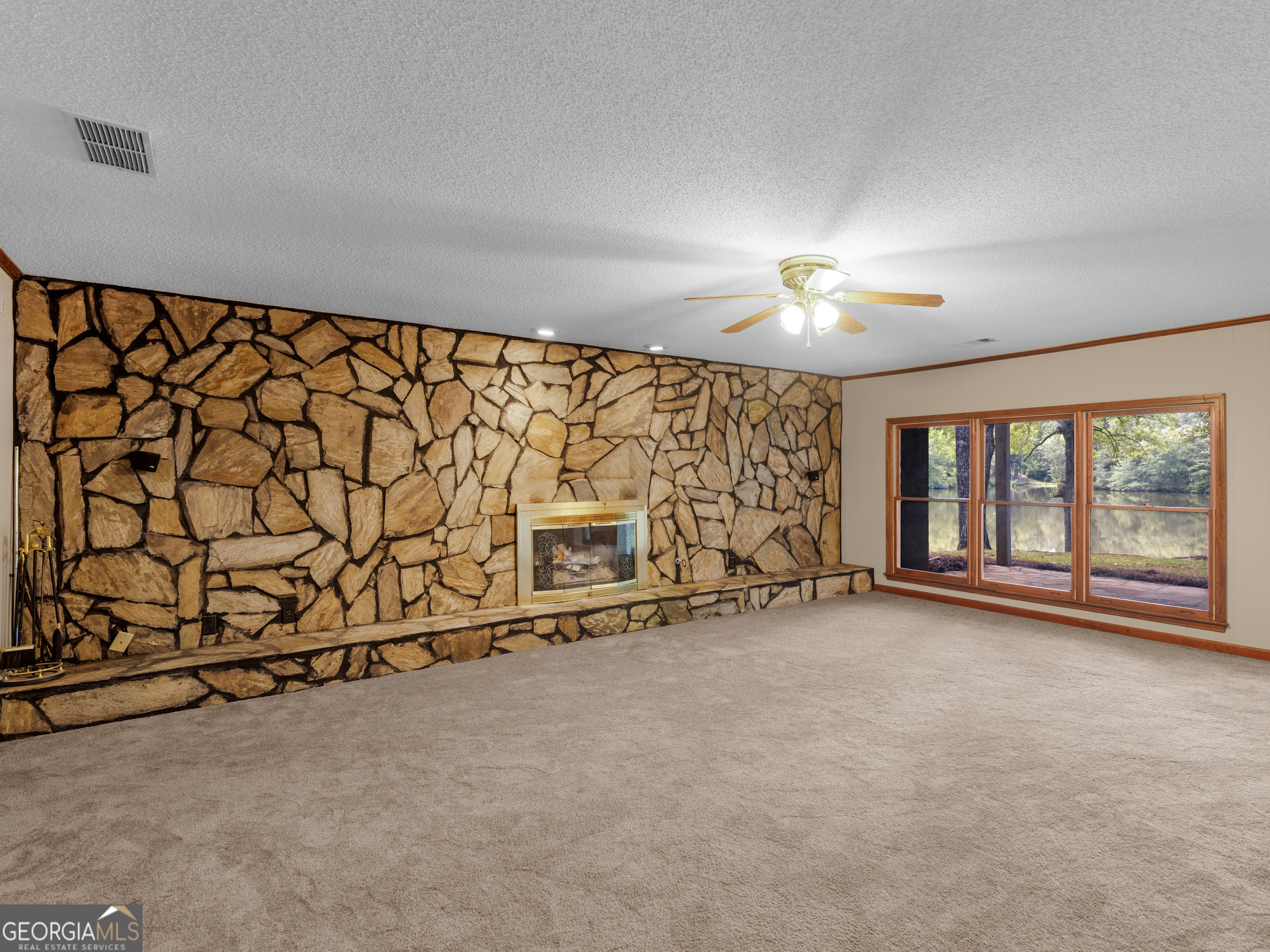 35 Hidden Lakes Drive