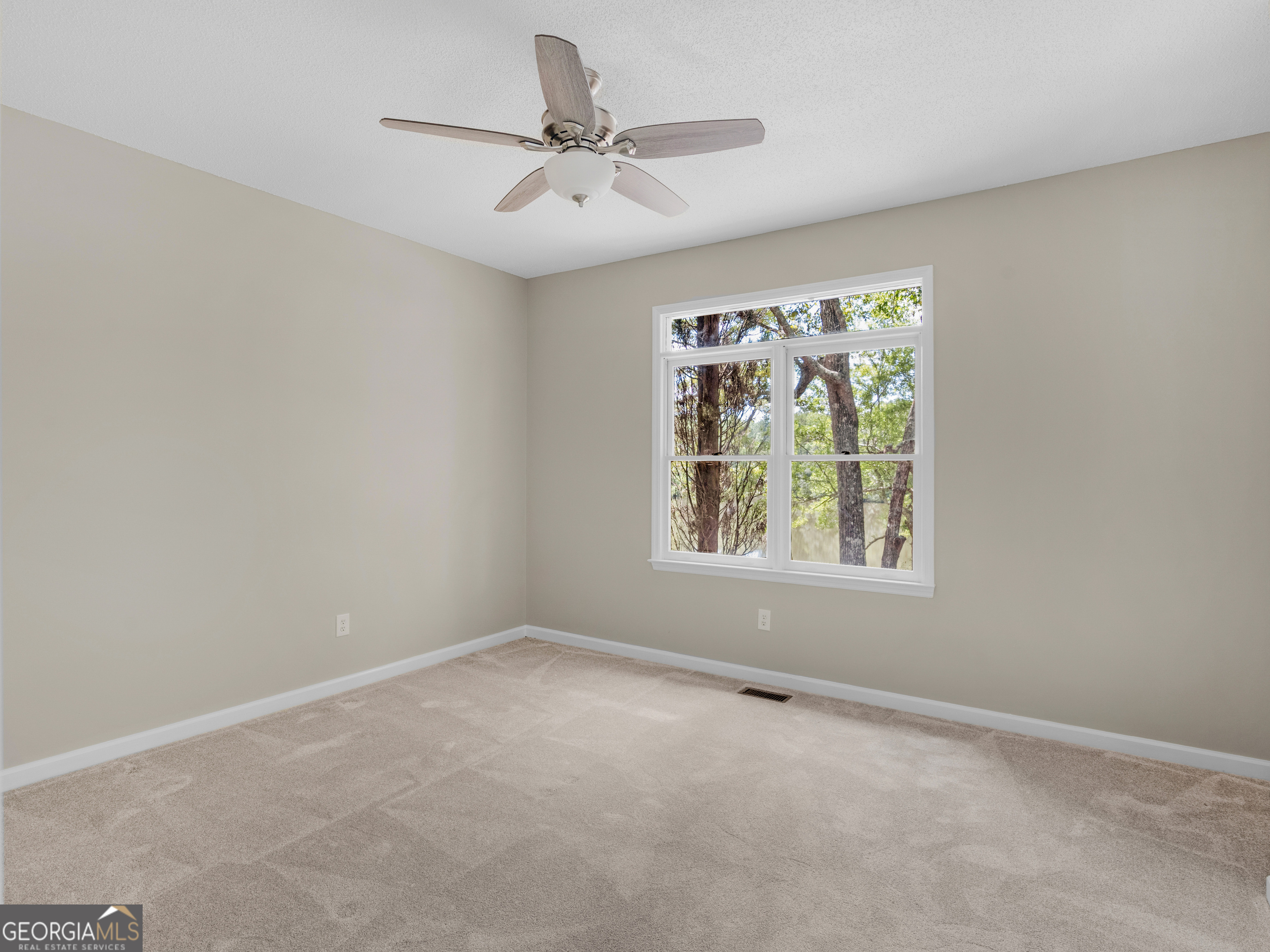 35 Hidden Lakes Drive