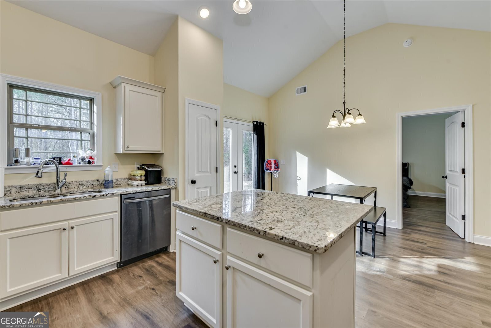 1234 Stapleton Acres Road