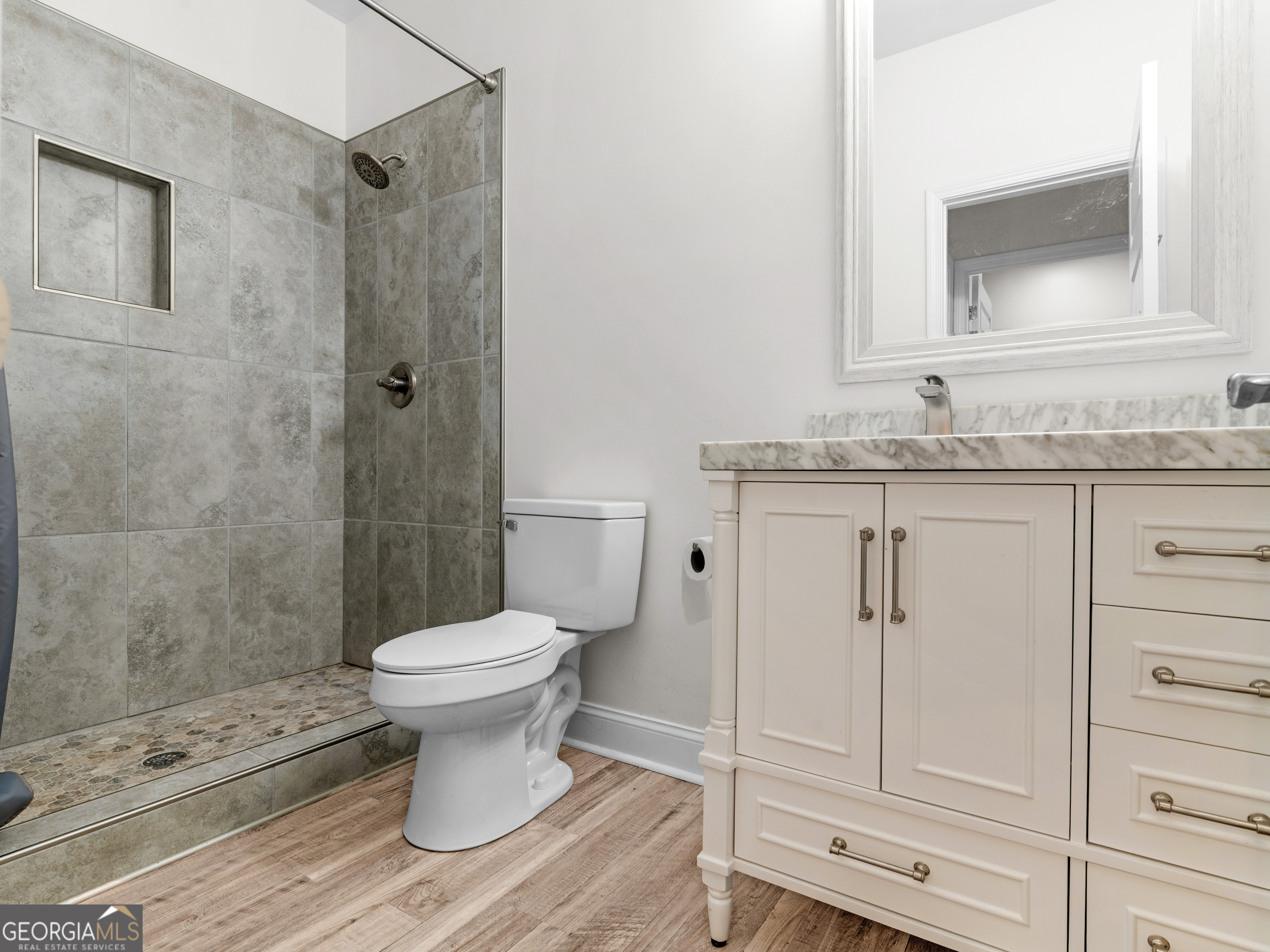 2736 Lester Mill Road