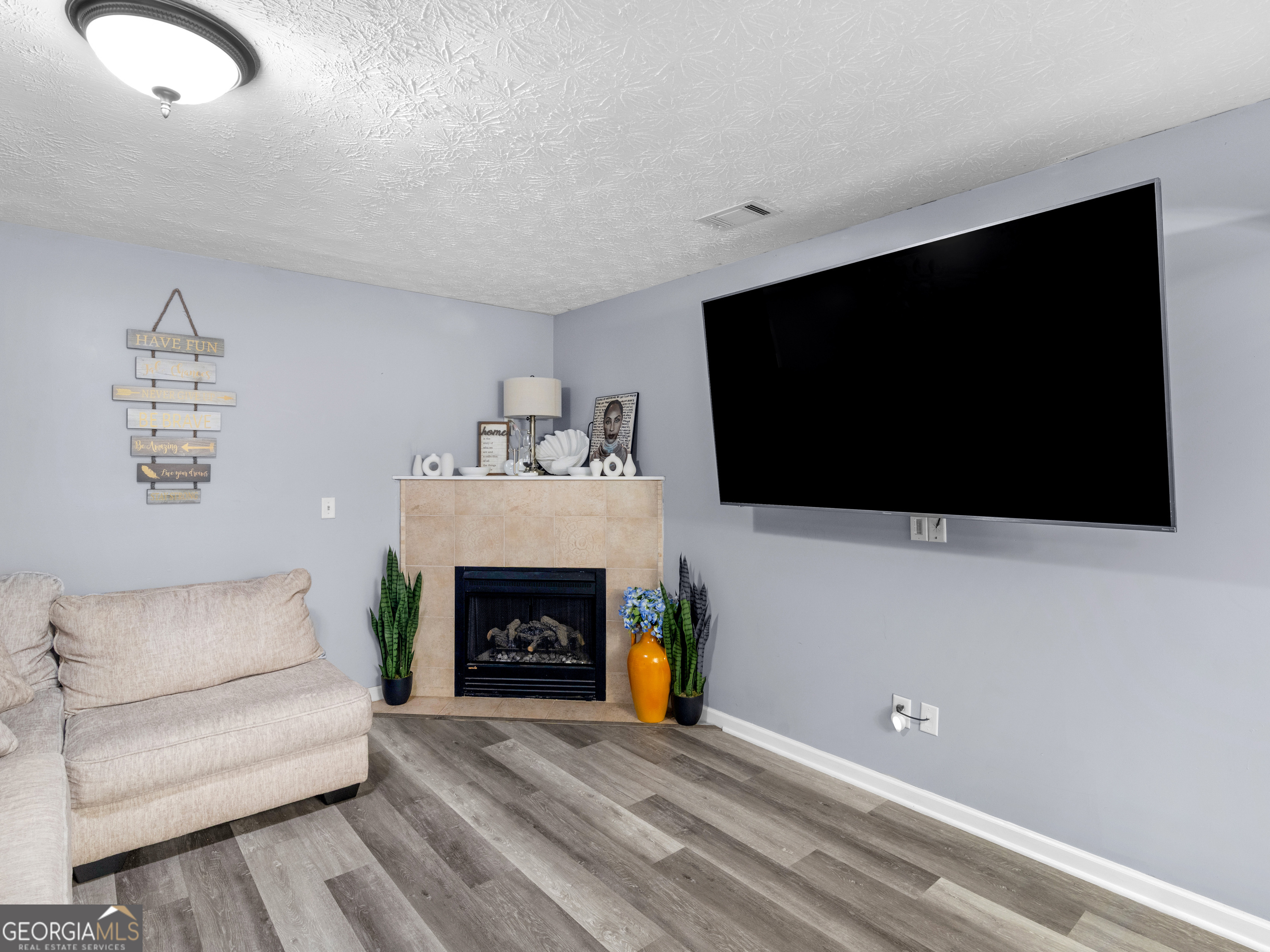 694 Georgetown Court