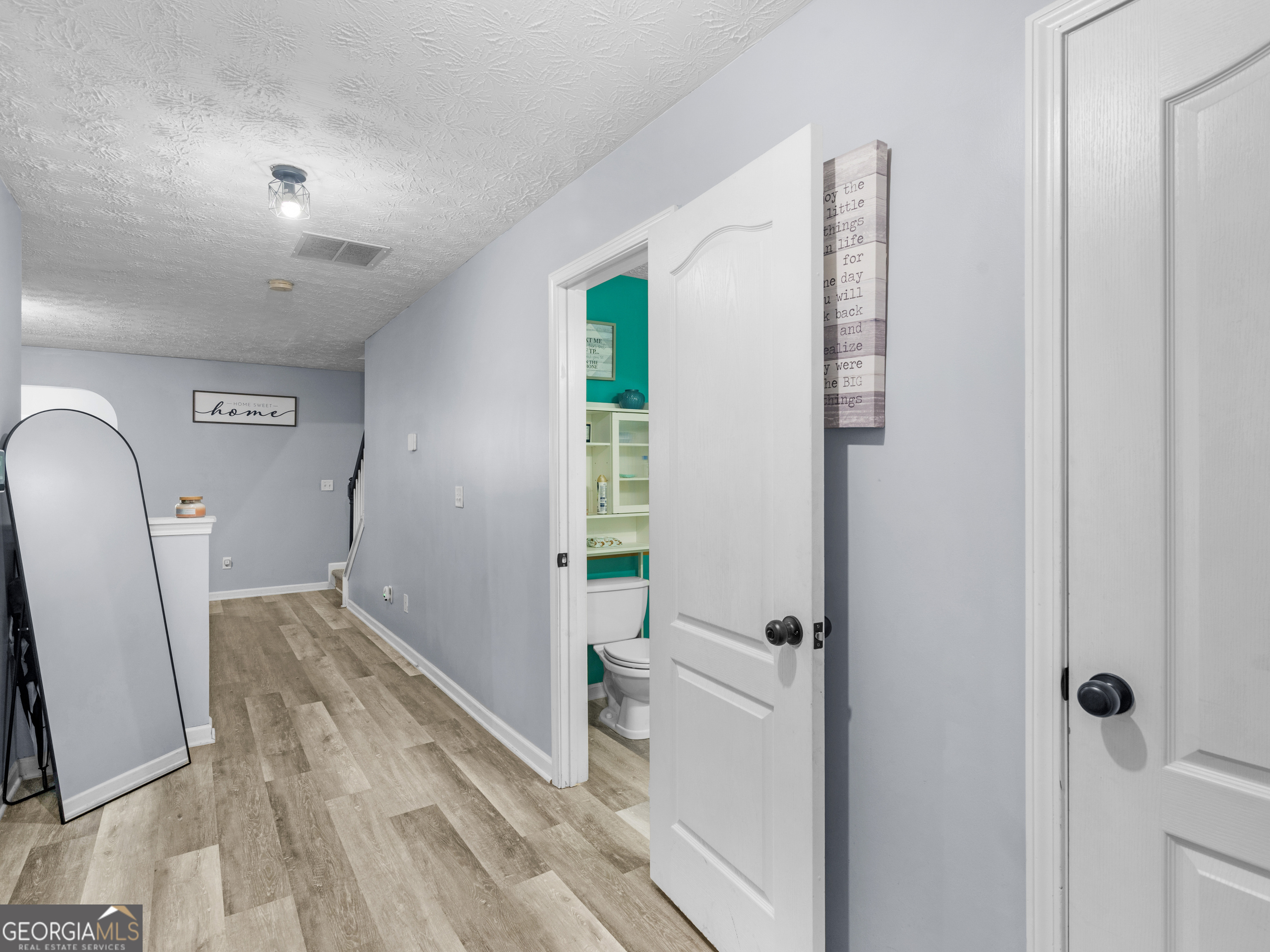 694 Georgetown Court