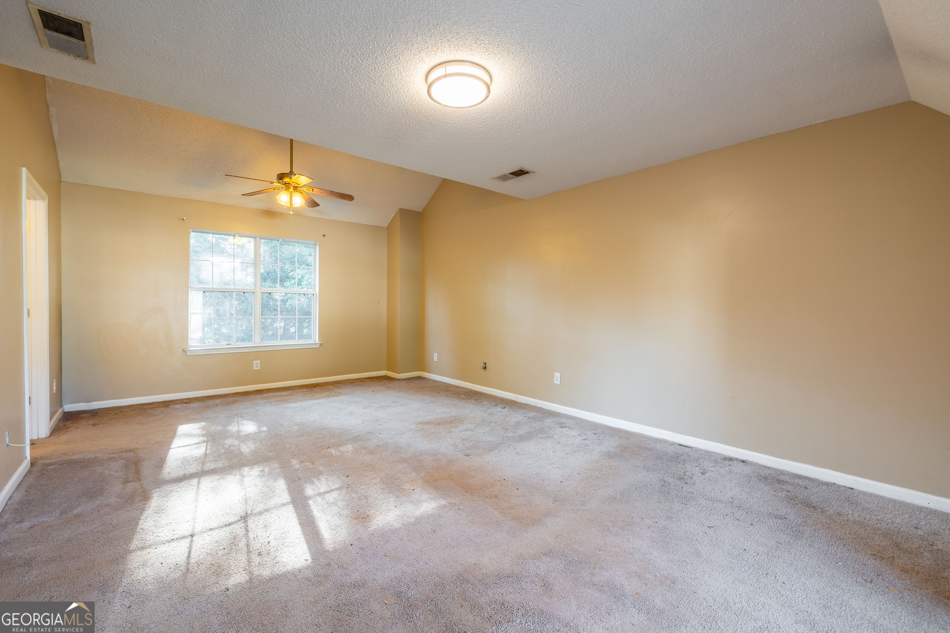 104 Silvergrass Drive