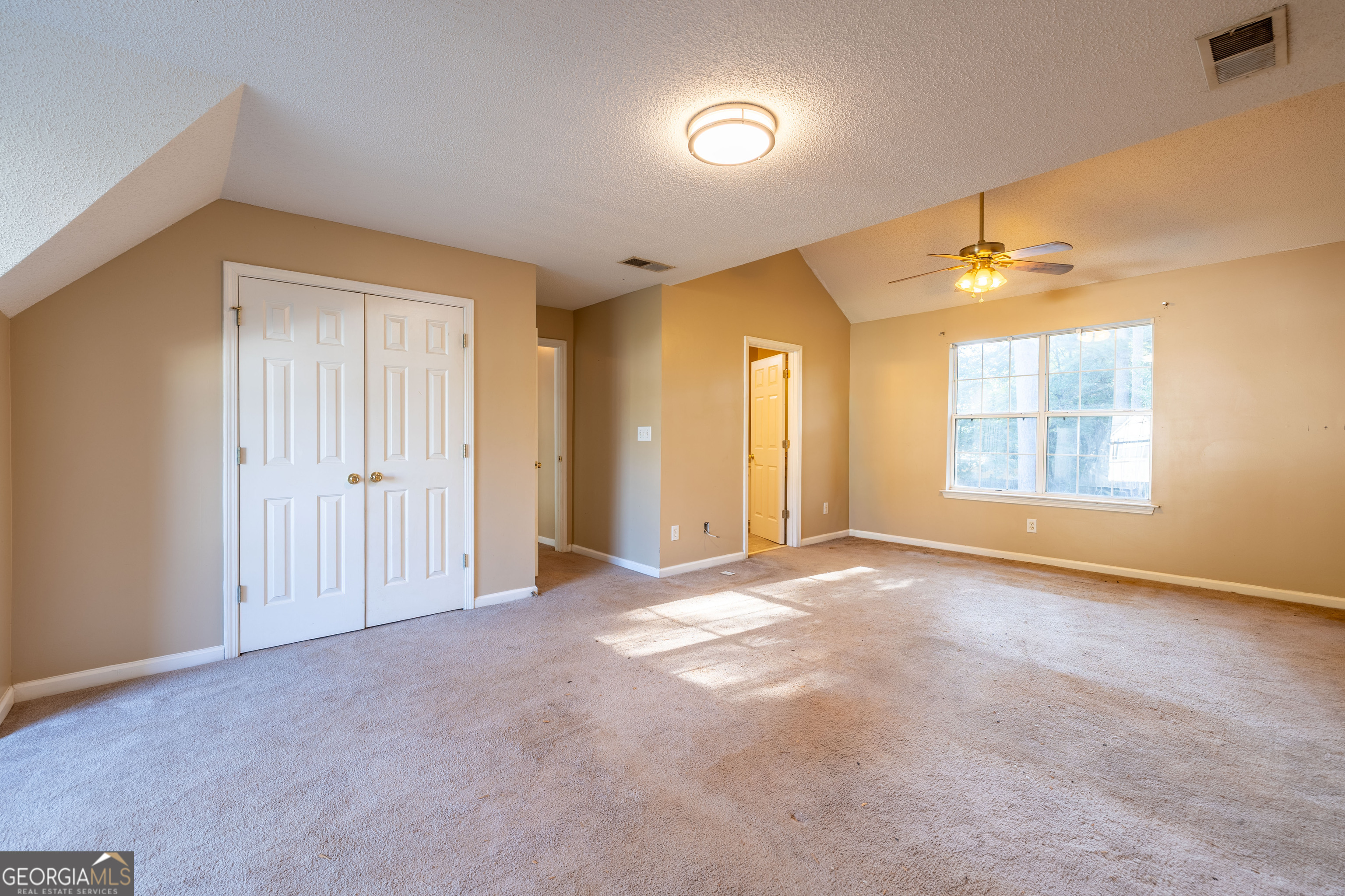 104 Silvergrass Drive