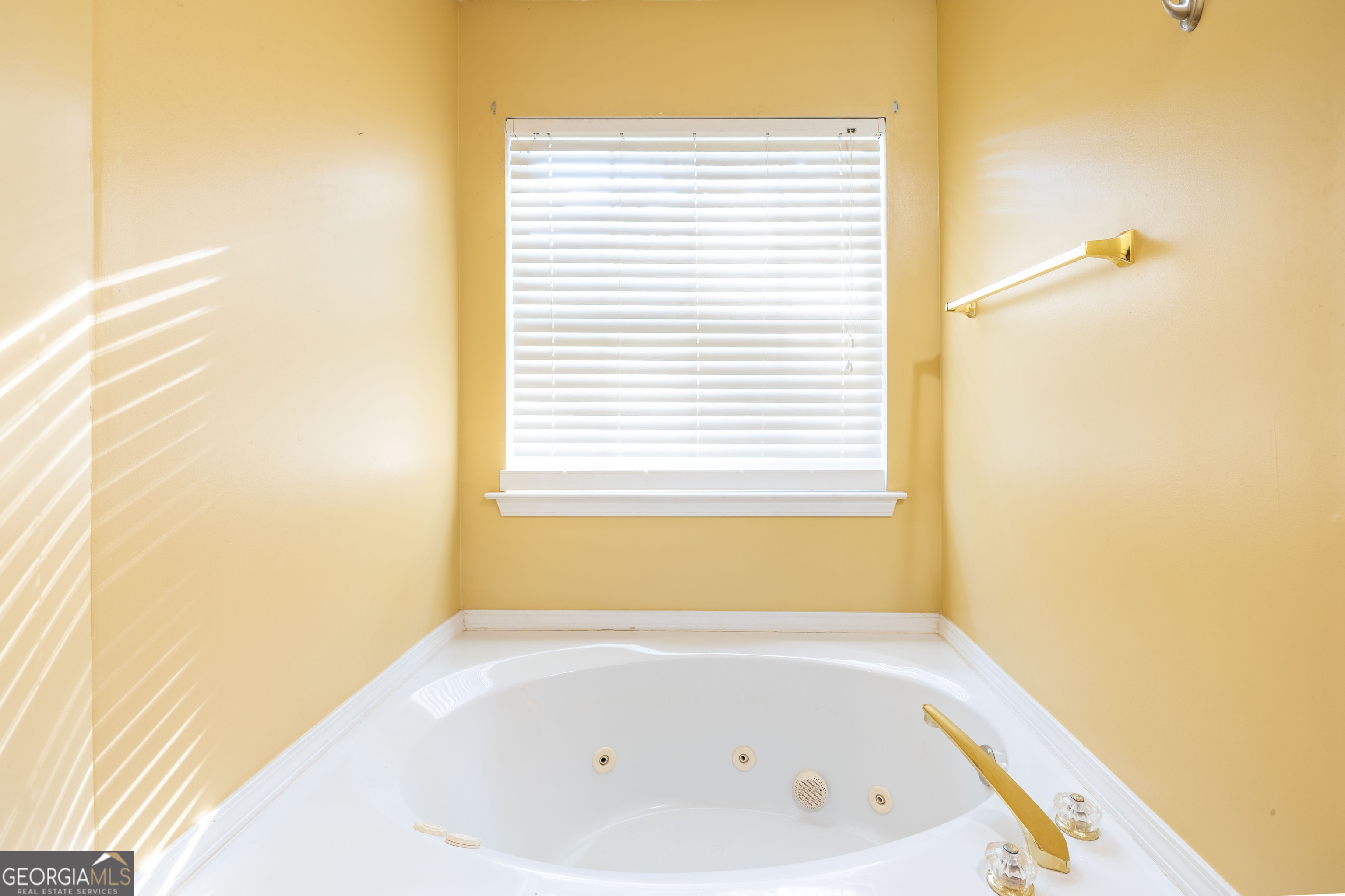 104 Silvergrass Drive