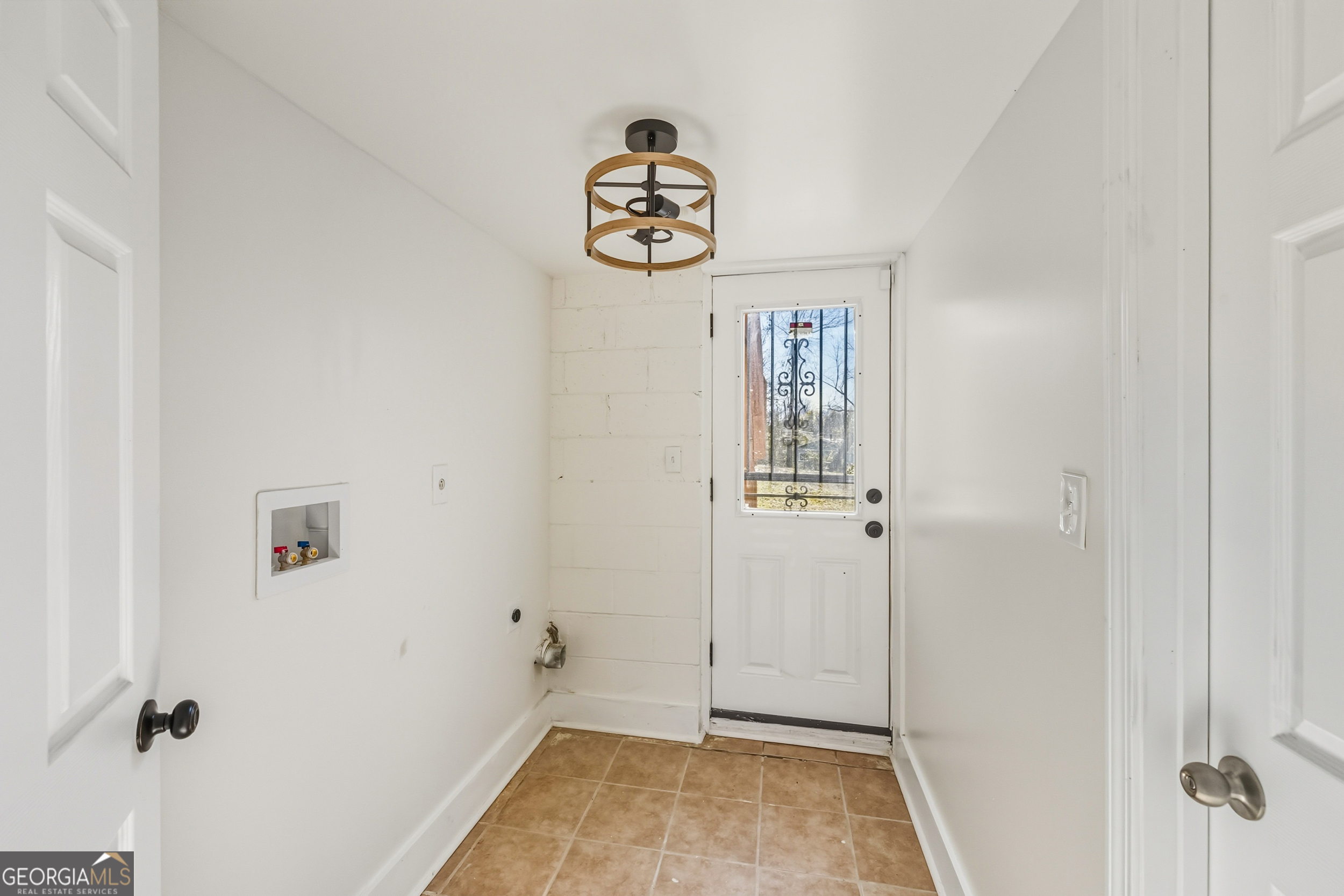 3822 Stephanie Drive SW