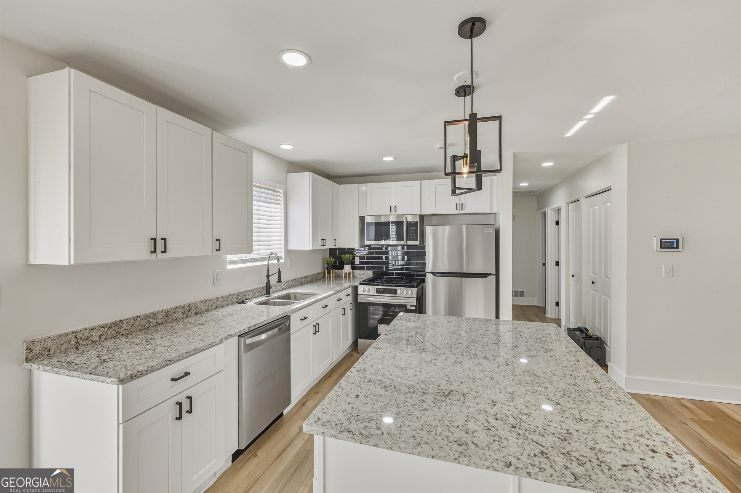 3822 Stephanie Drive SW