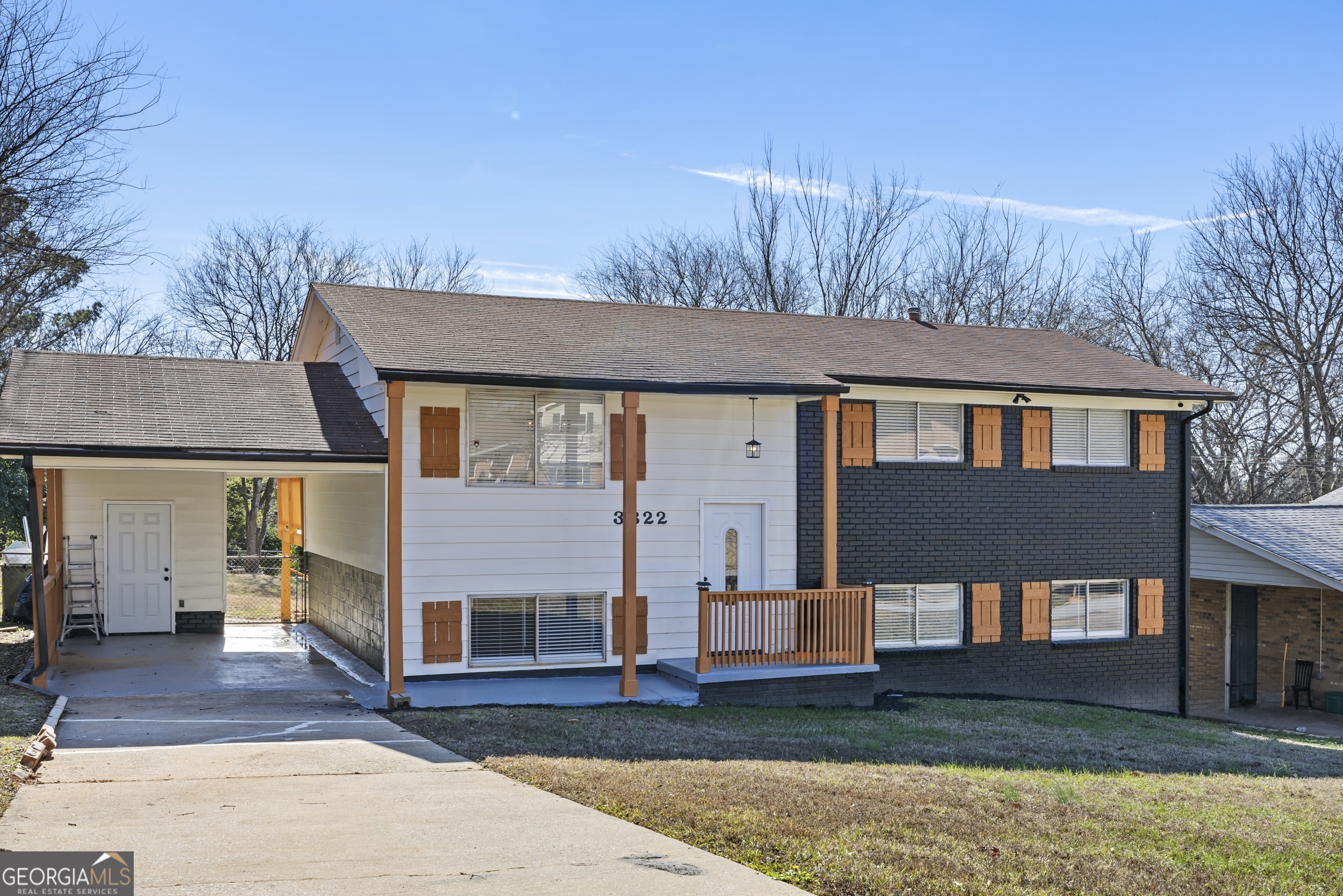 3822 Stephanie Drive SW