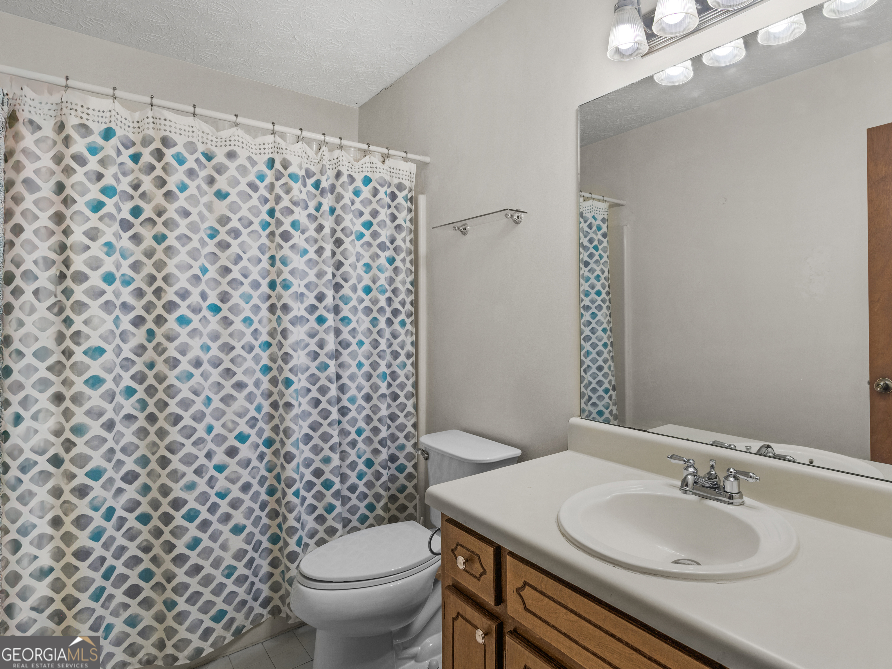 222 Farmbrook Parkway