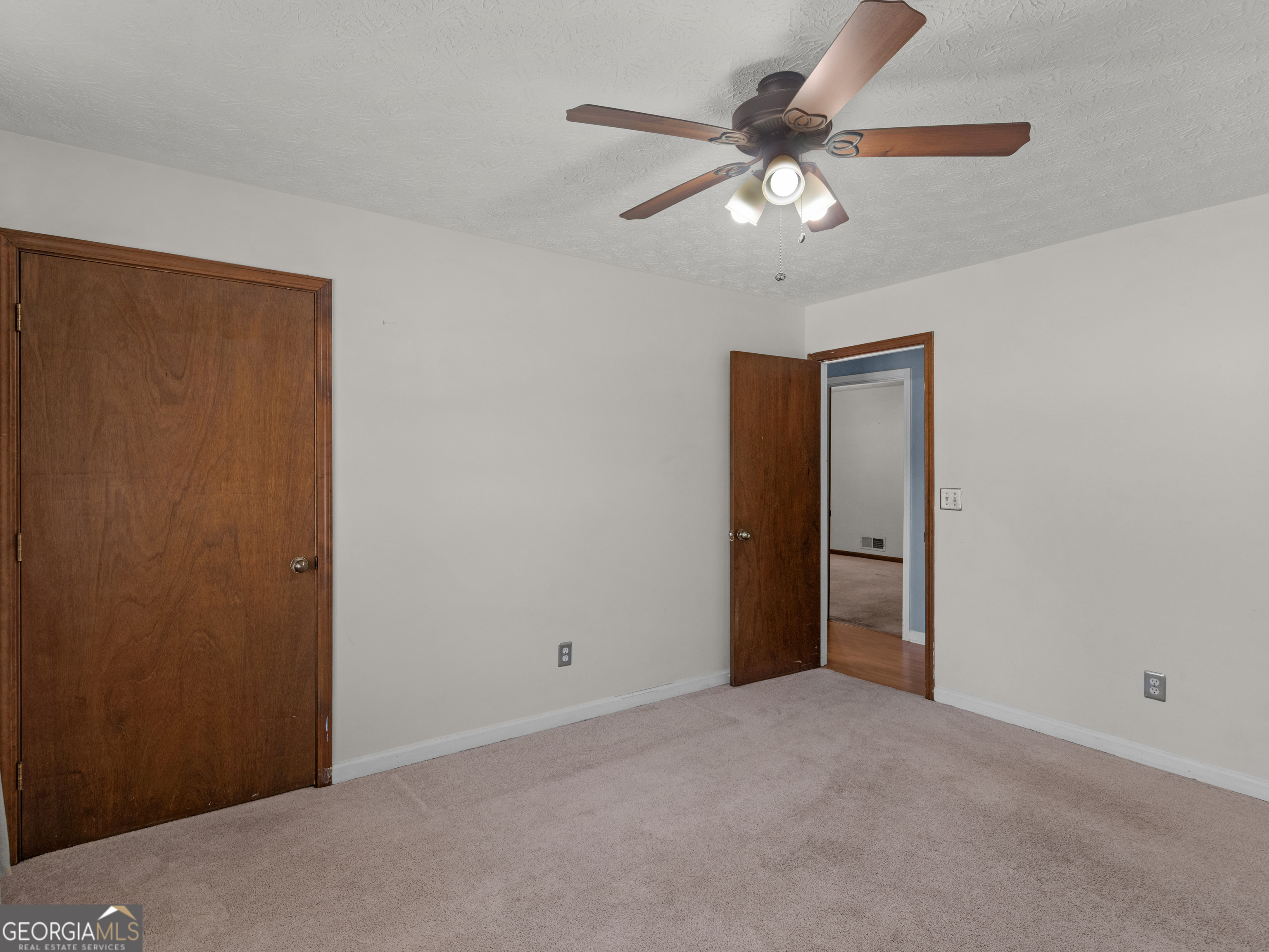 222 Farmbrook Parkway