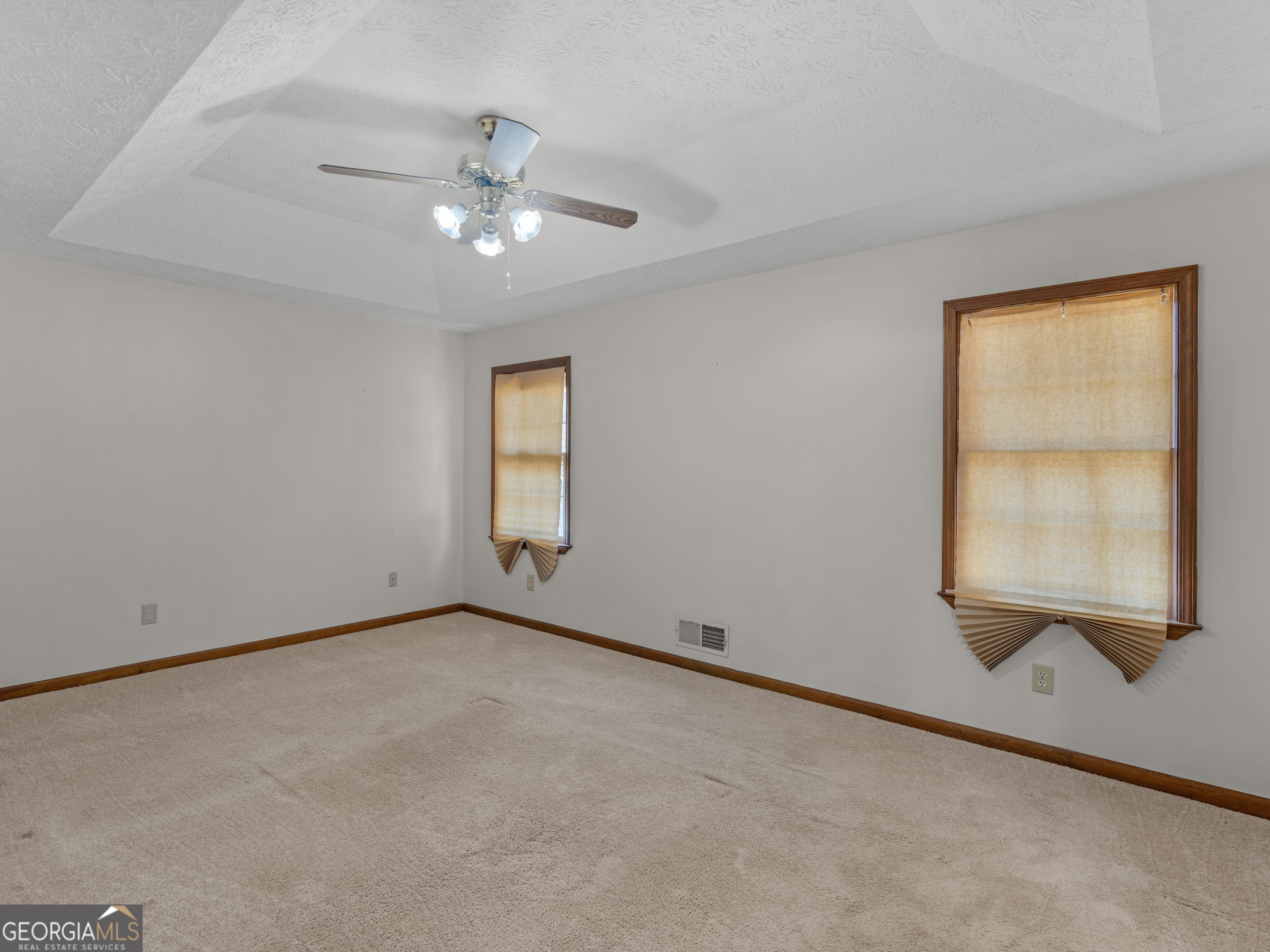 222 Farmbrook Parkway