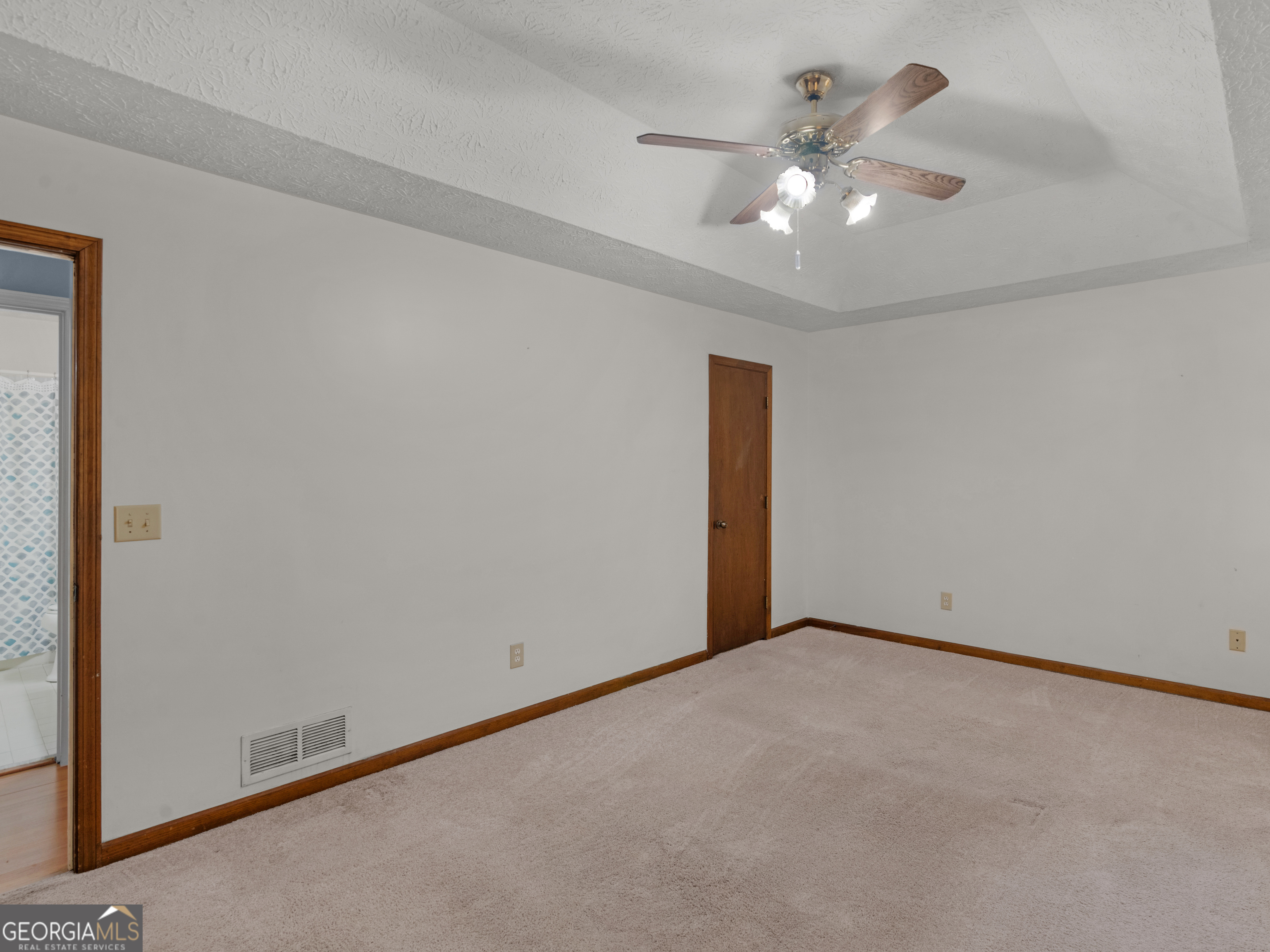 222 Farmbrook Parkway