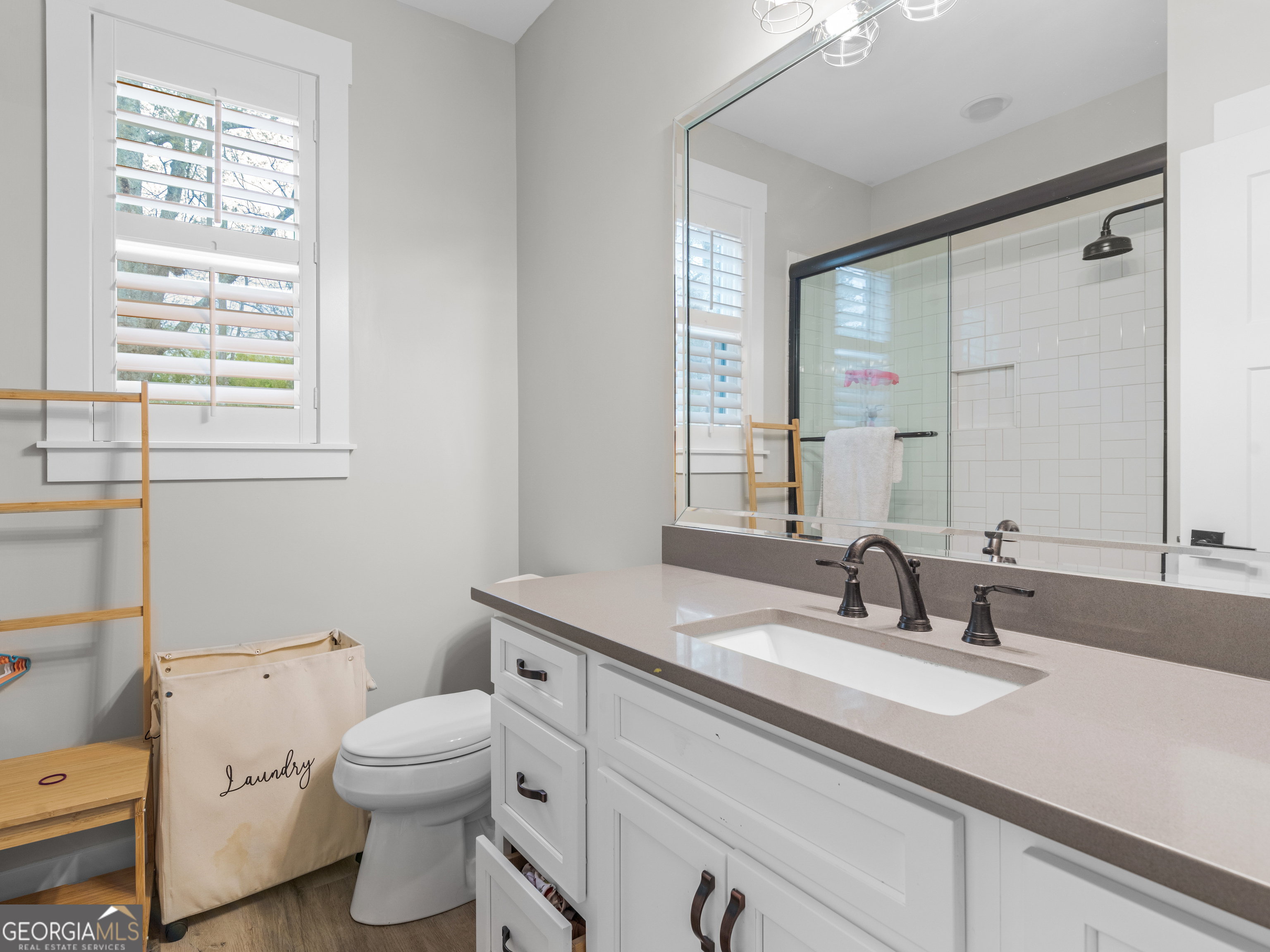 319 S Mount Carmel Road