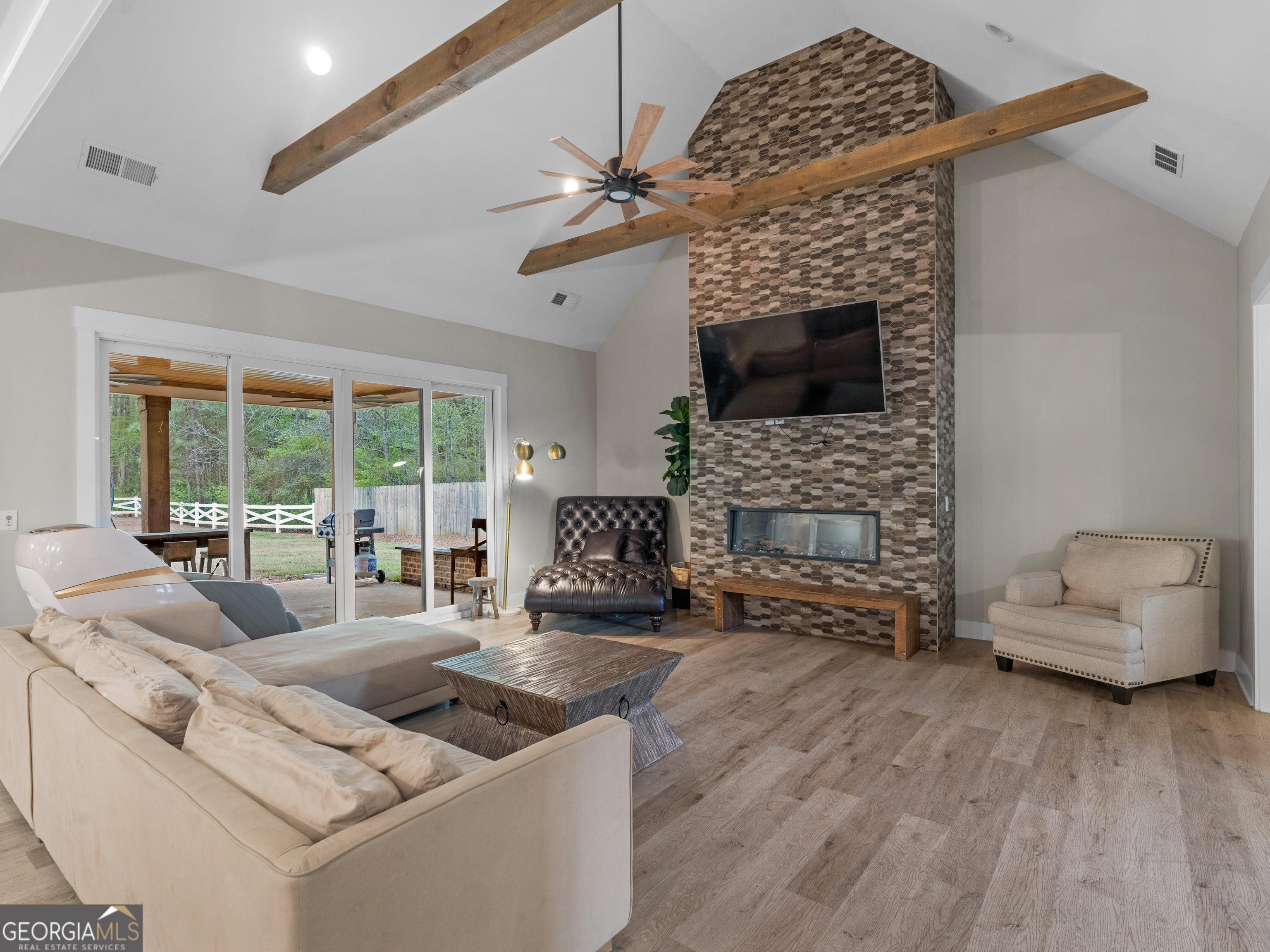 319 S Mount Carmel Road