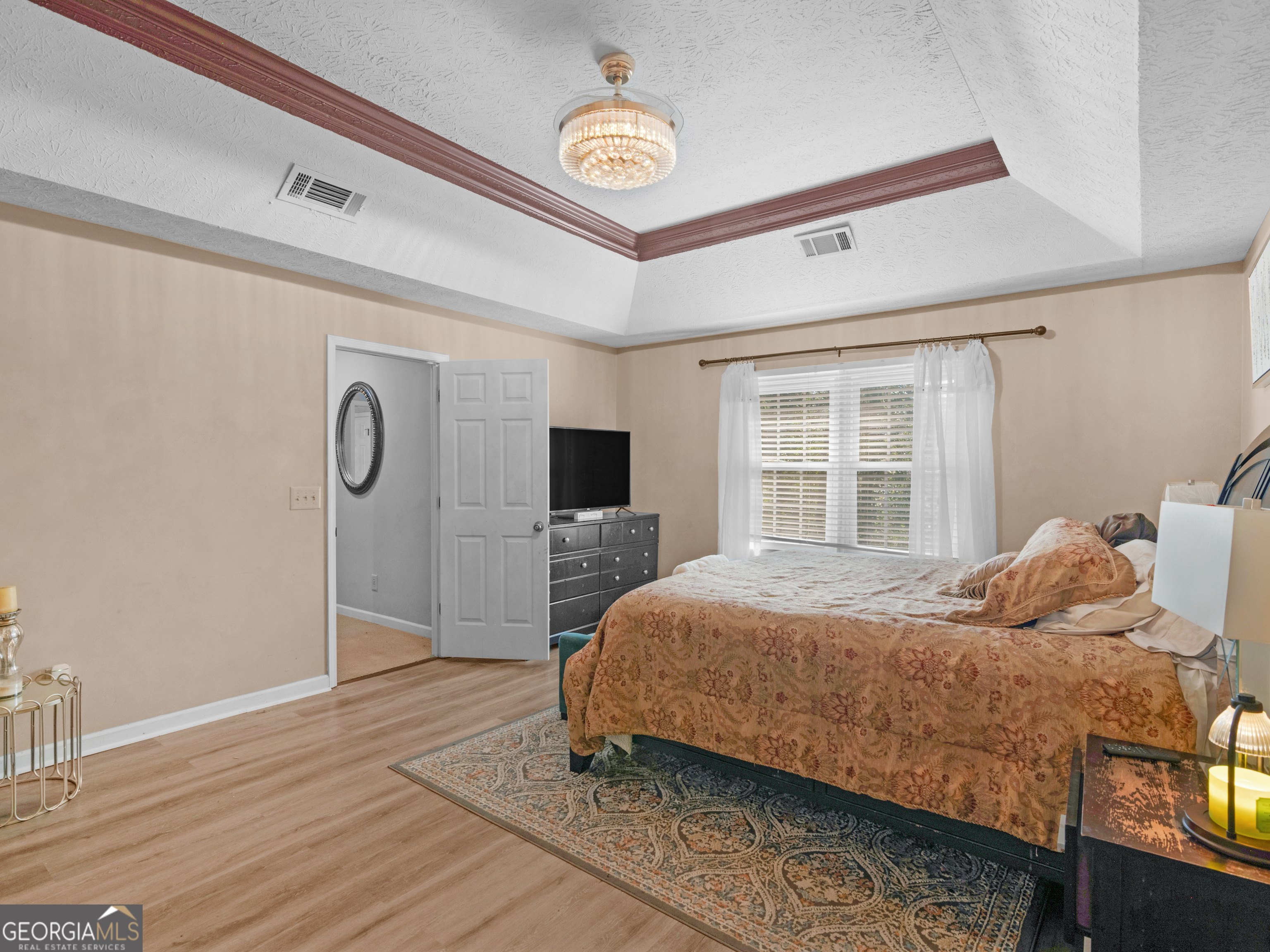 586 Clubland Circle SE