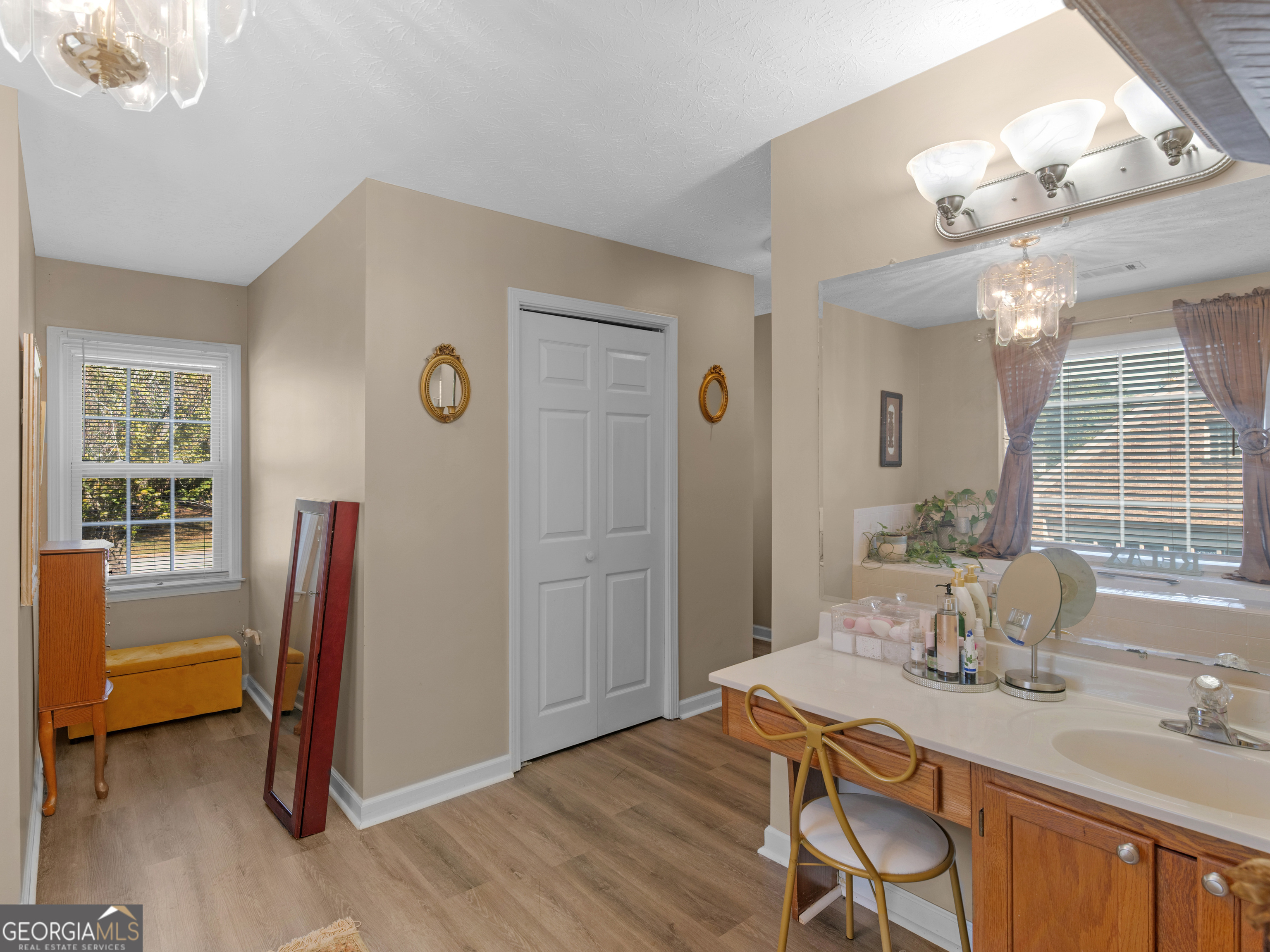 586 Clubland Circle SE