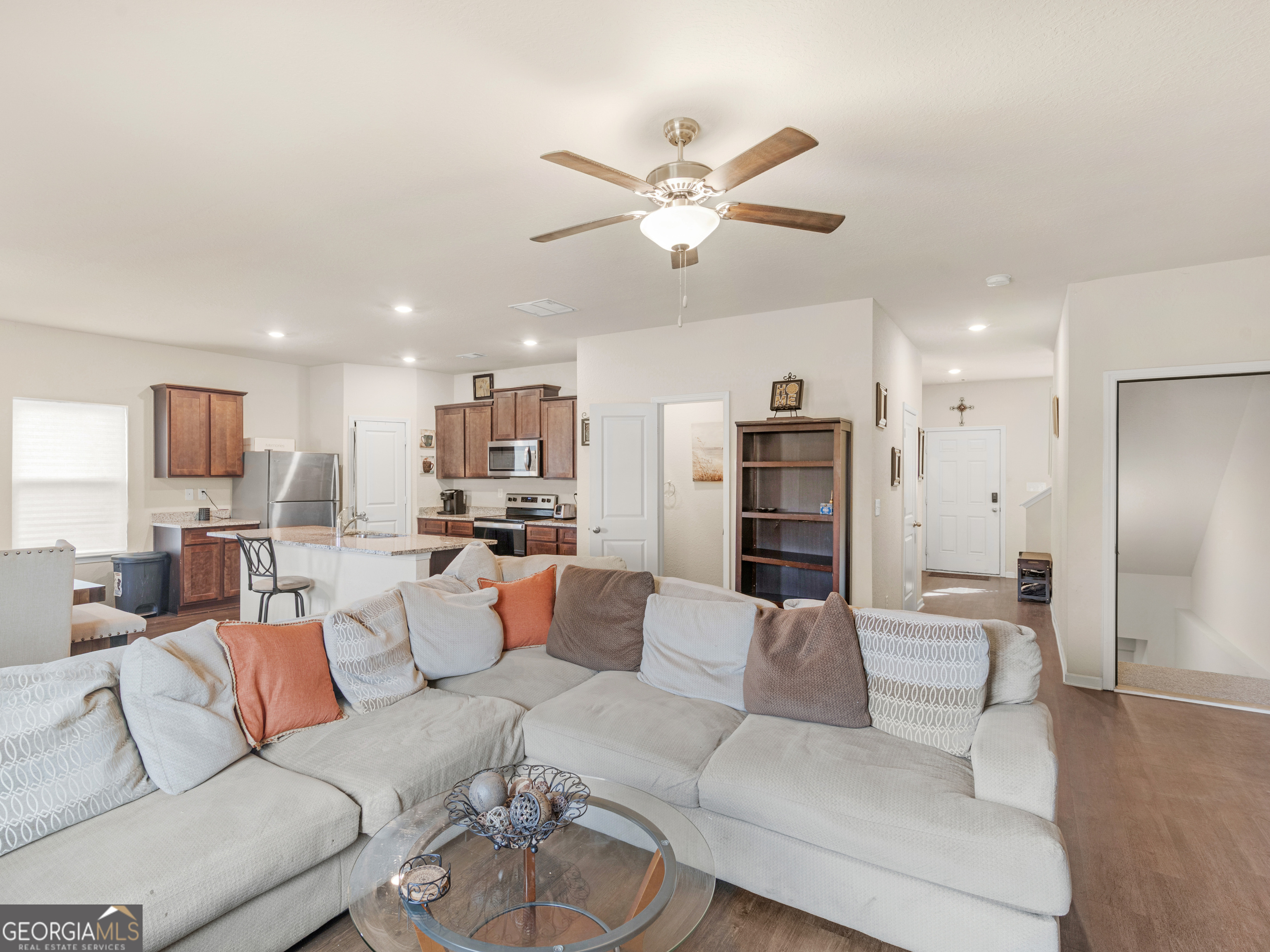 3831 Saddle Hill Way