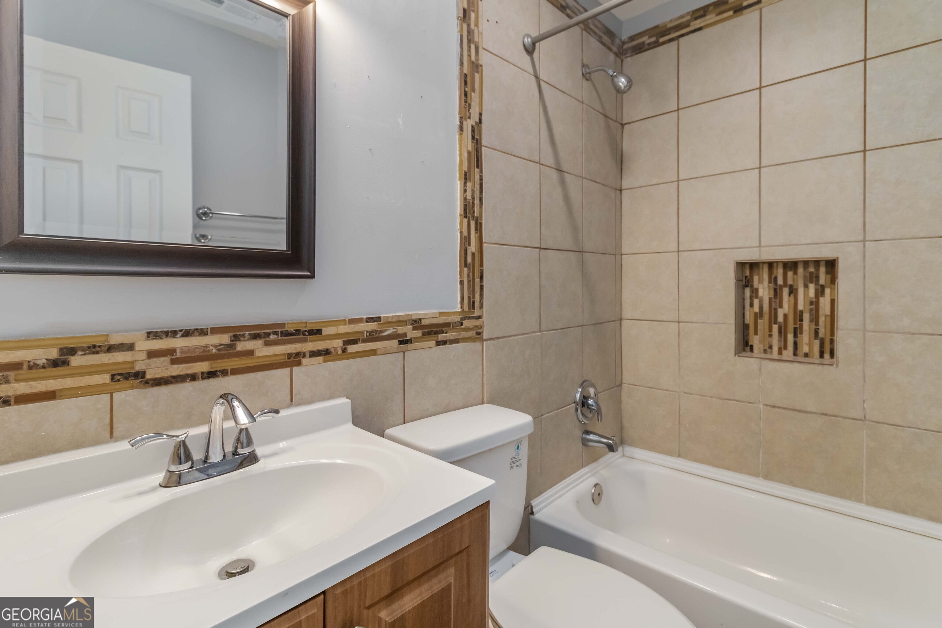 1871 E Farris Avenue