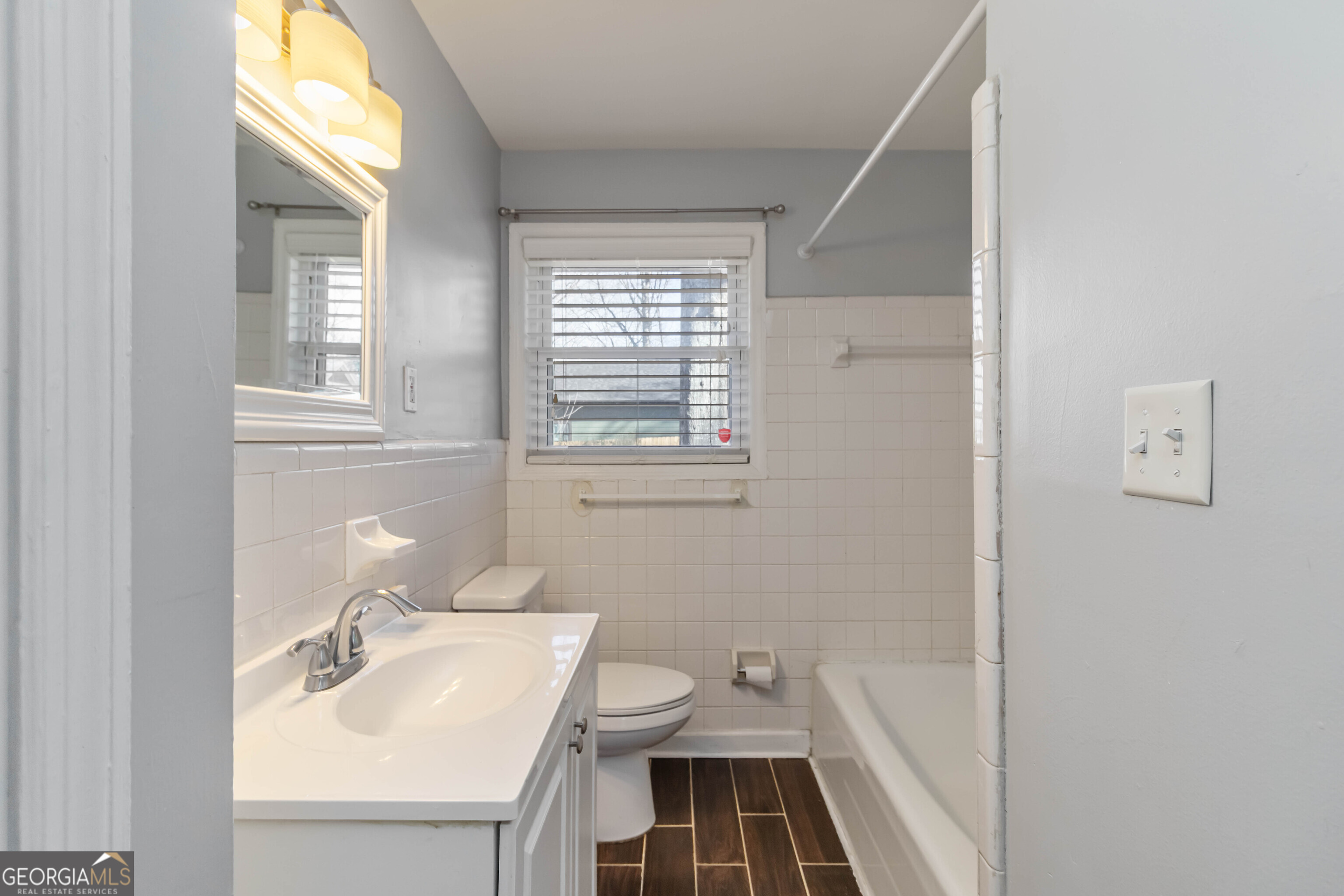 1871 E Farris Avenue