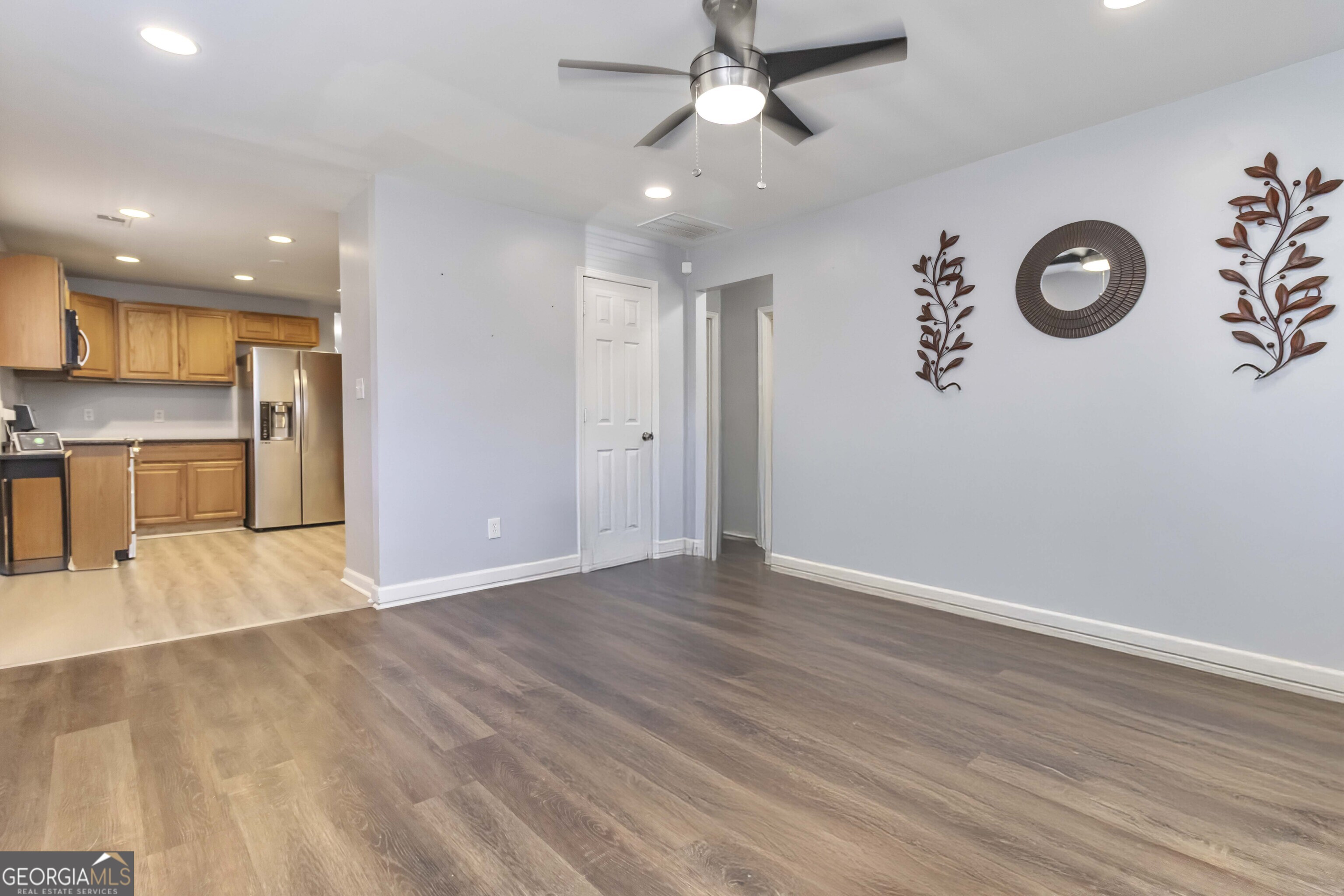 1871 E Farris Avenue