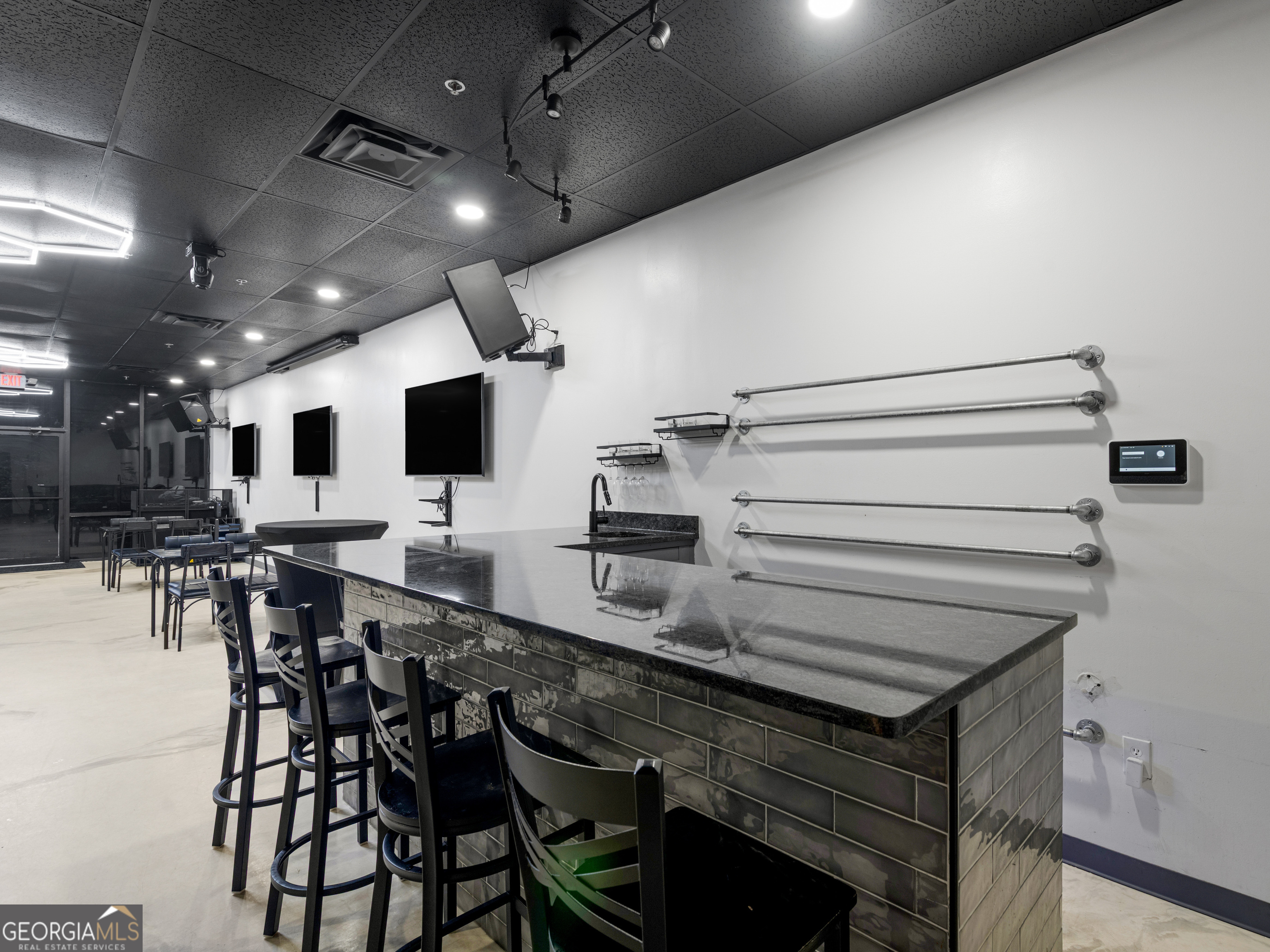 1122 McDonough Place