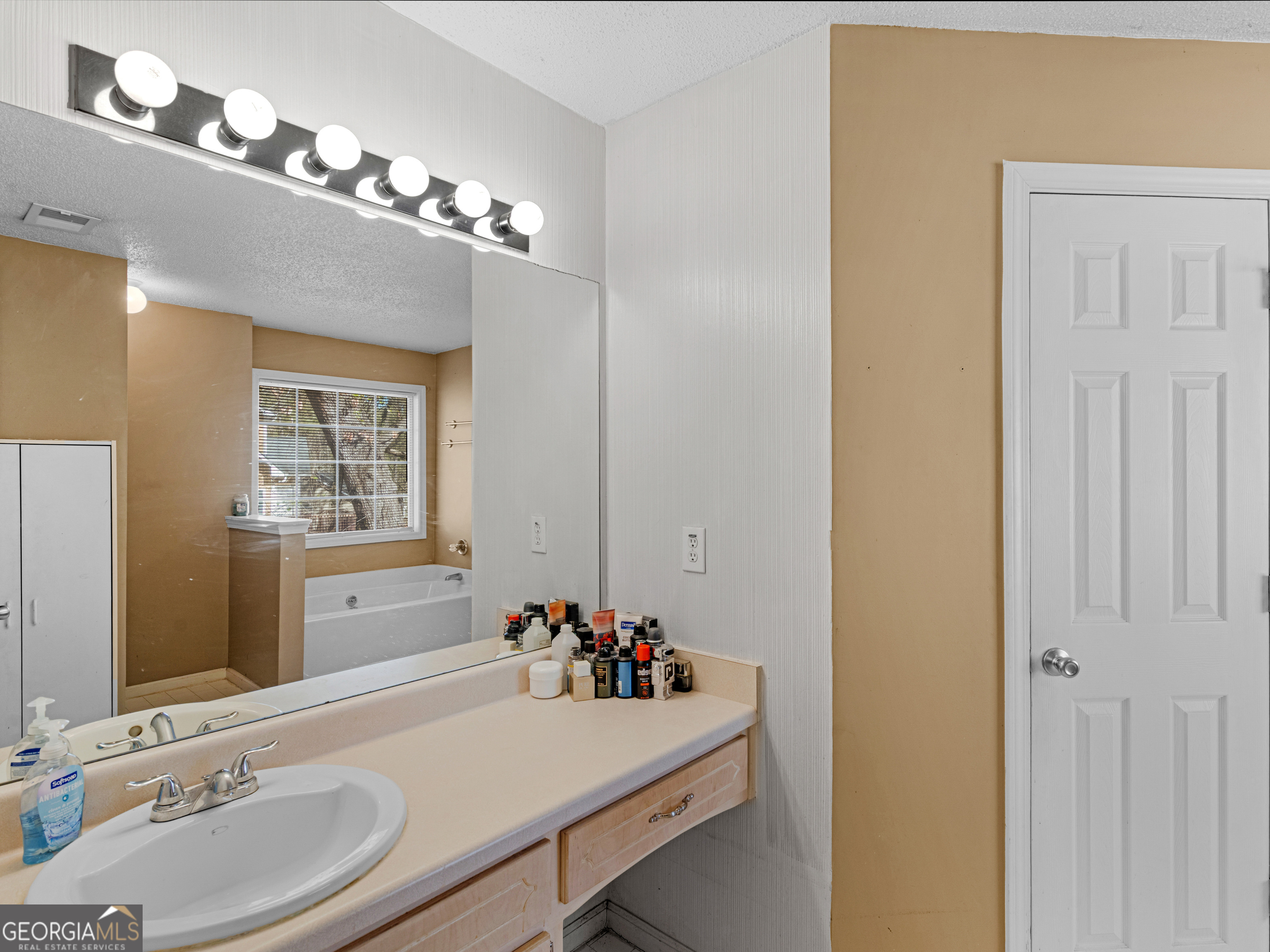 160 Country Mill Lane