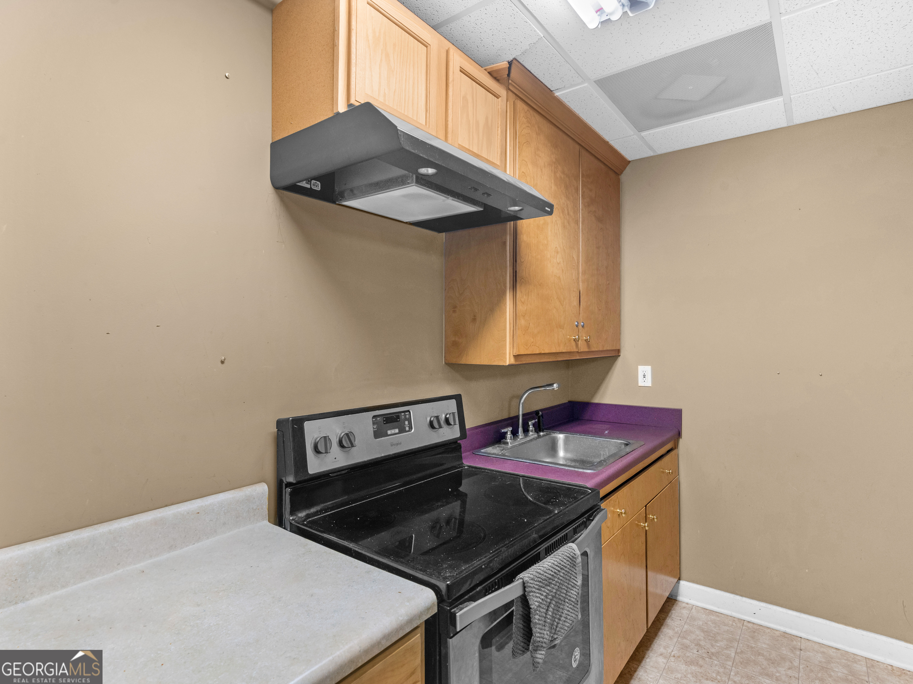 517 N Pine Hill Road