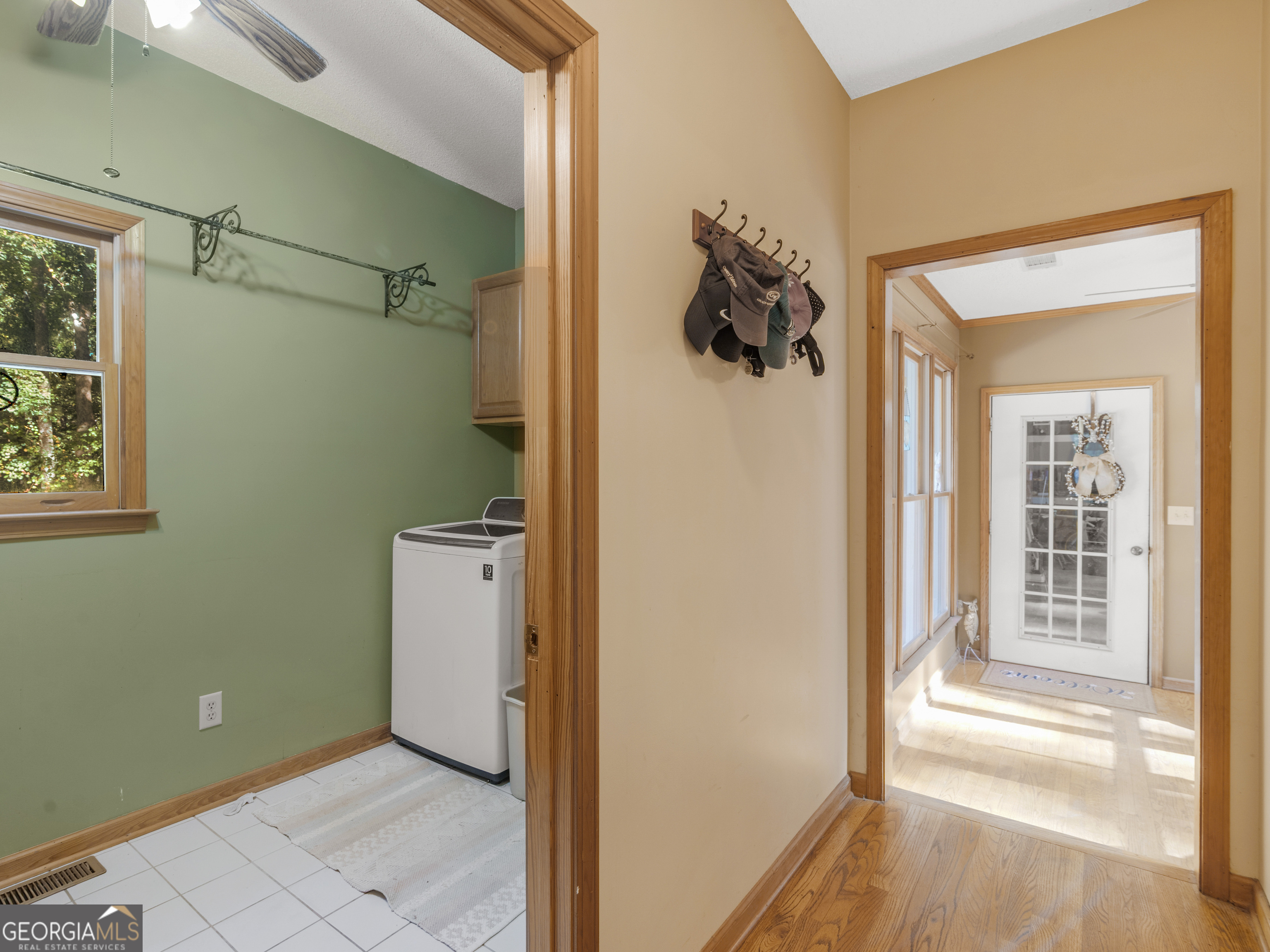 325 Country Side Drive