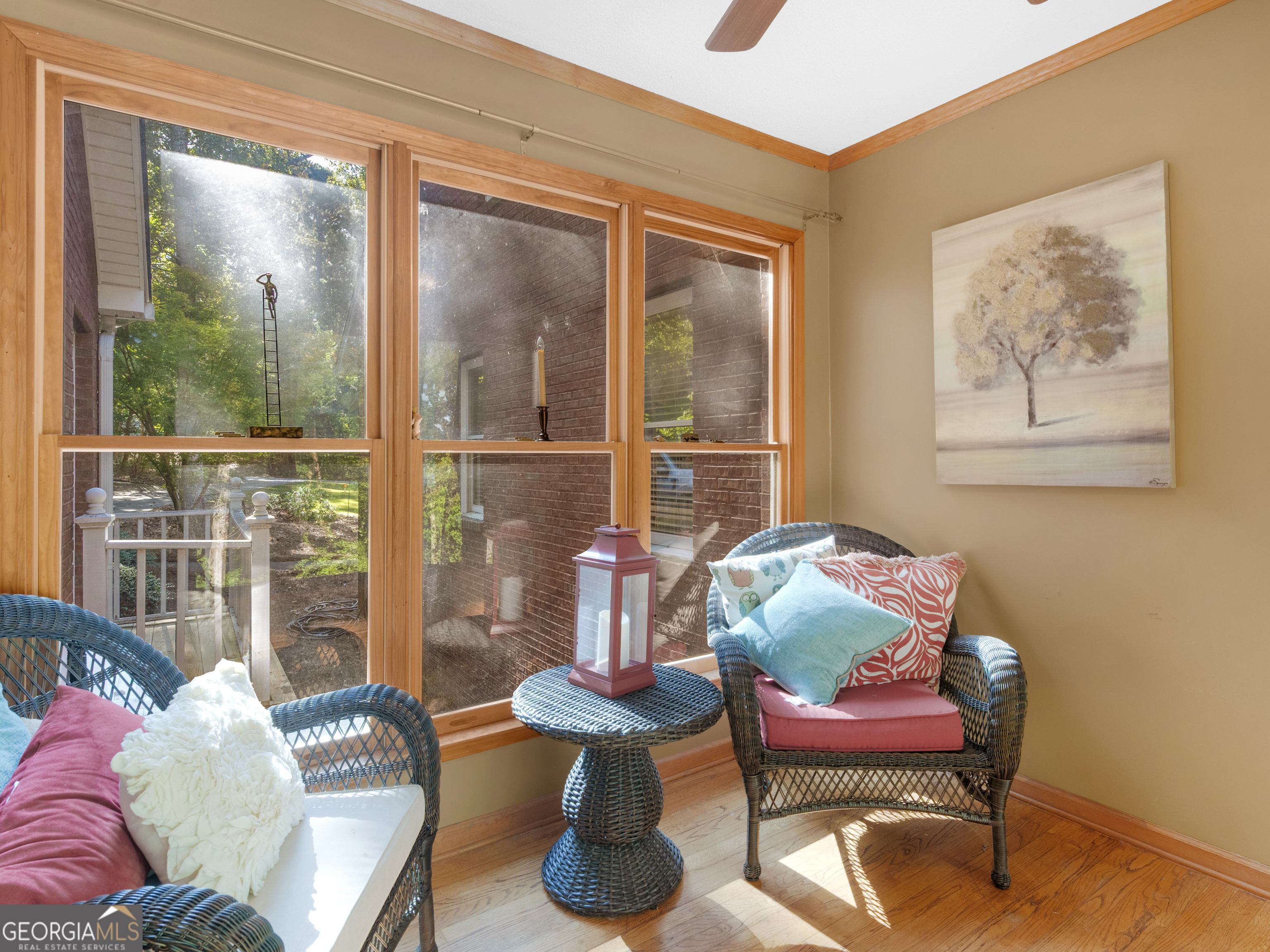 325 Country Side Drive