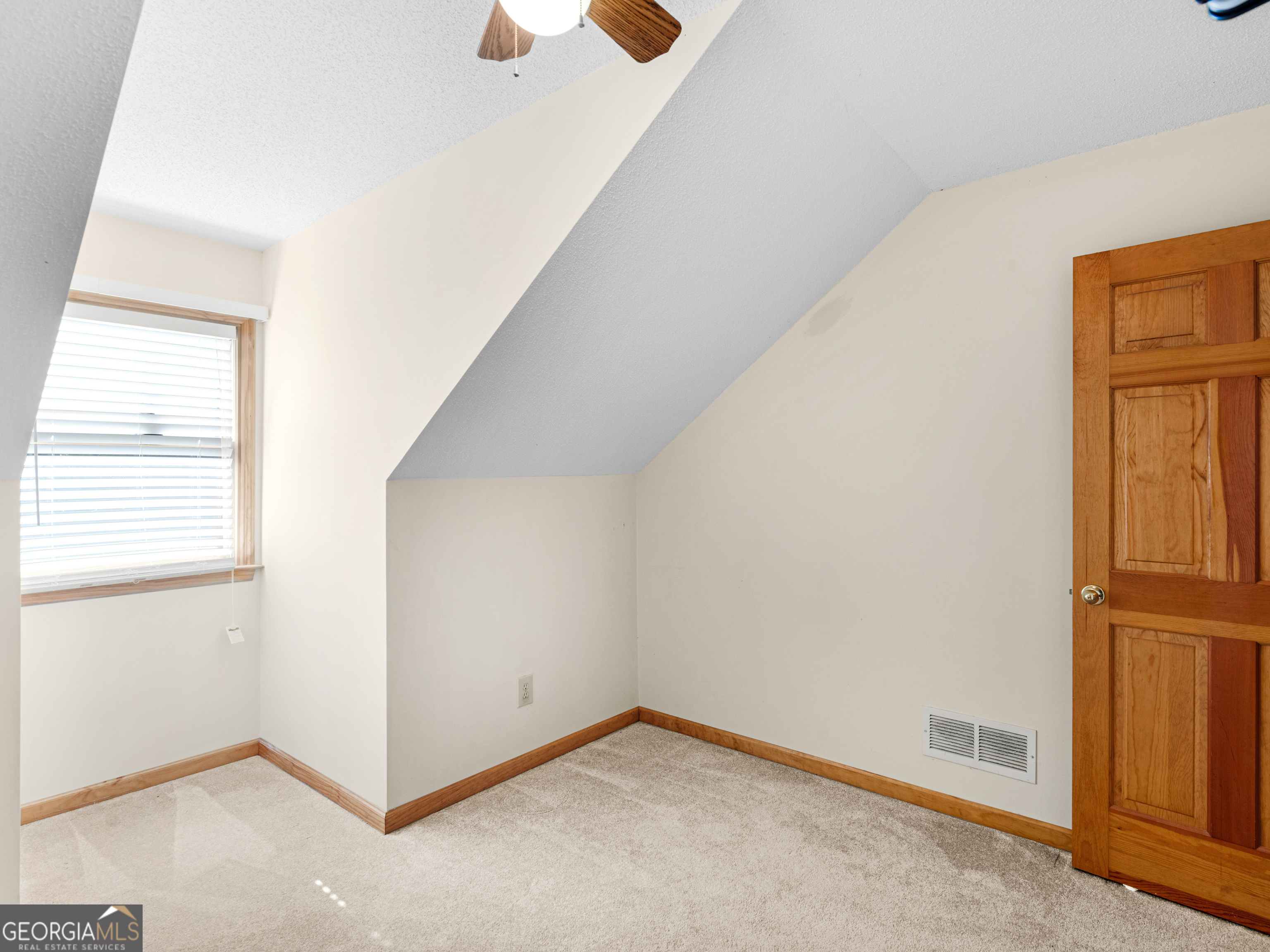 325 Country Side Drive