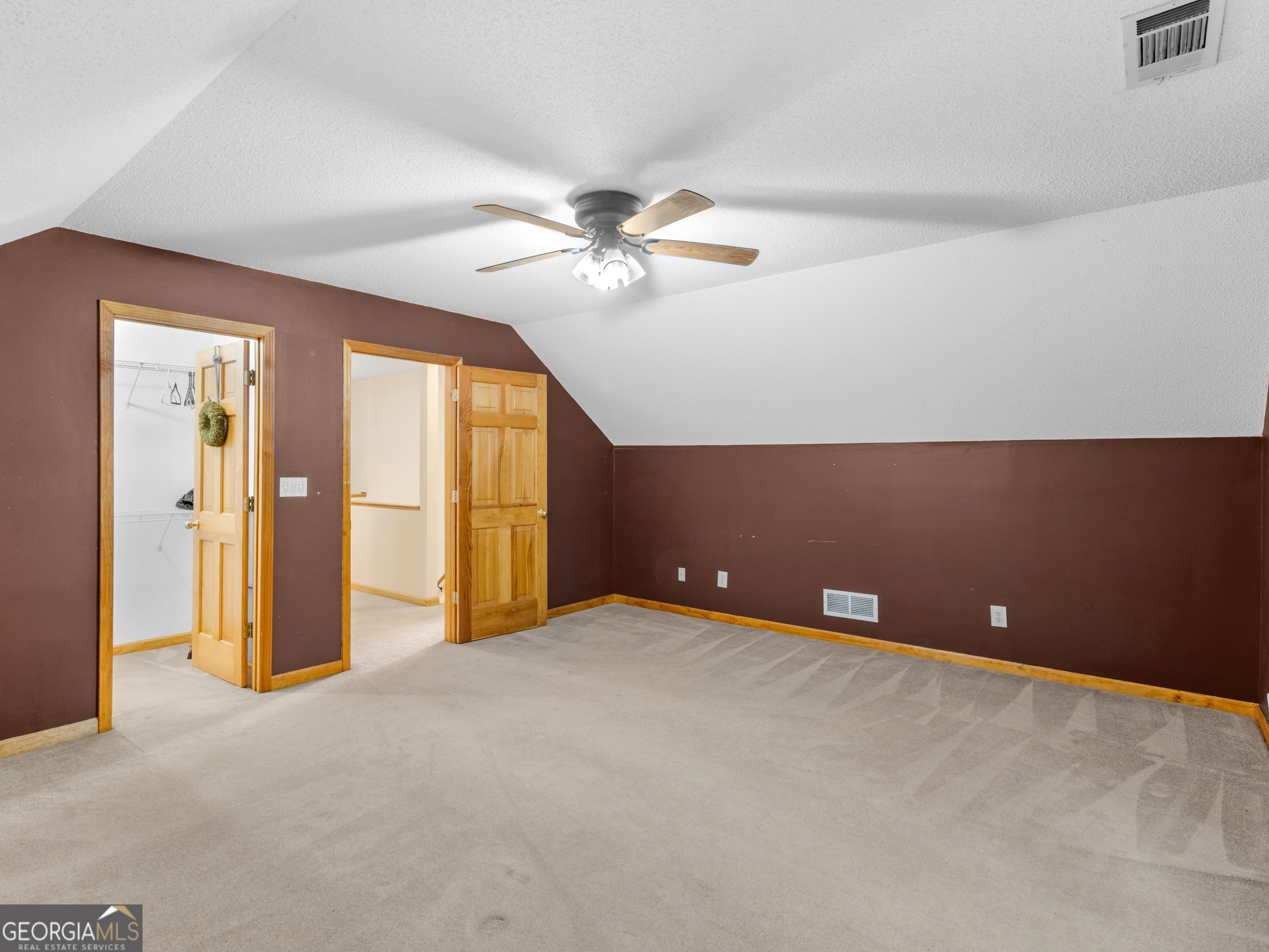 325 Country Side Drive