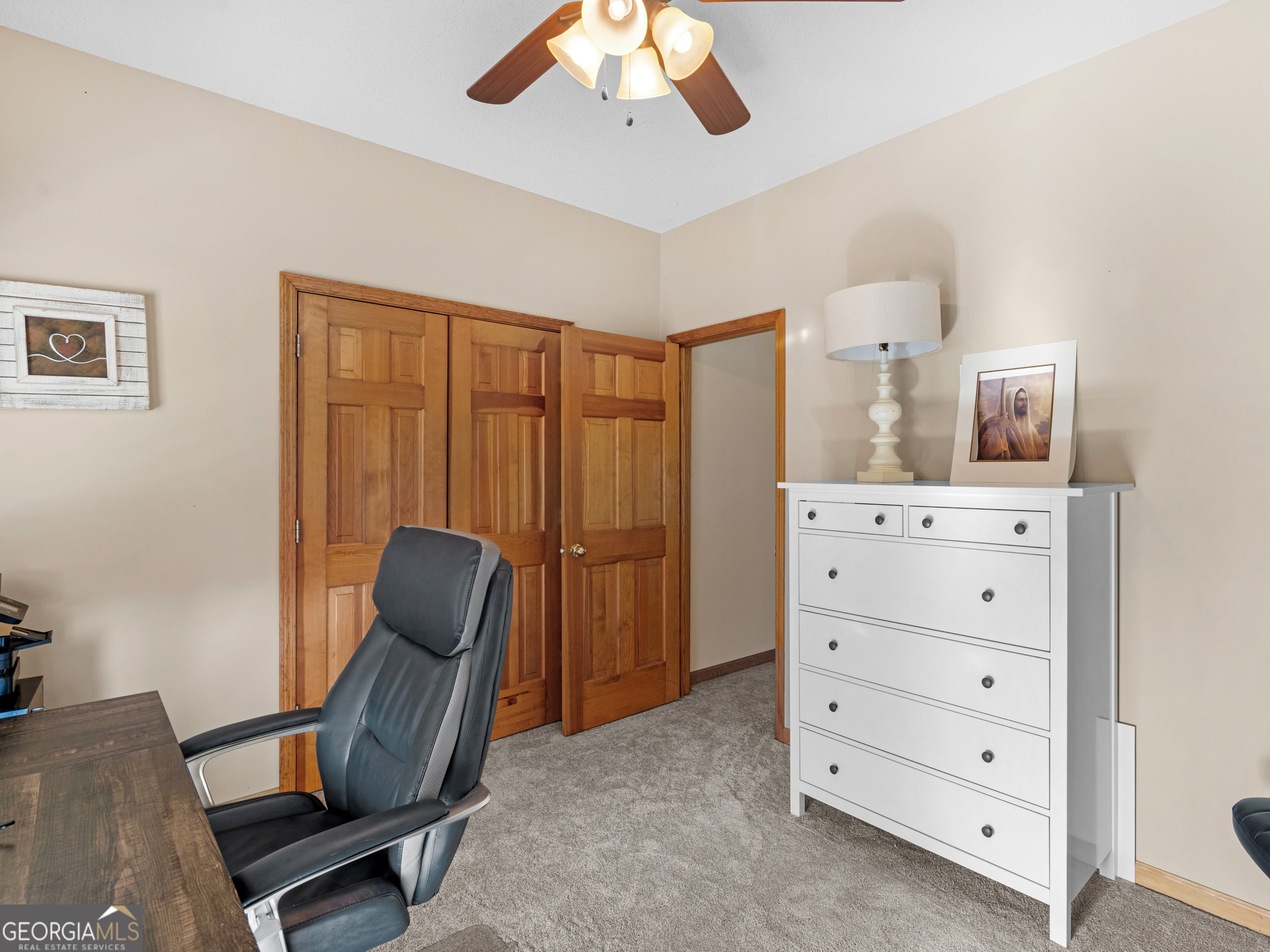 325 Country Side Drive