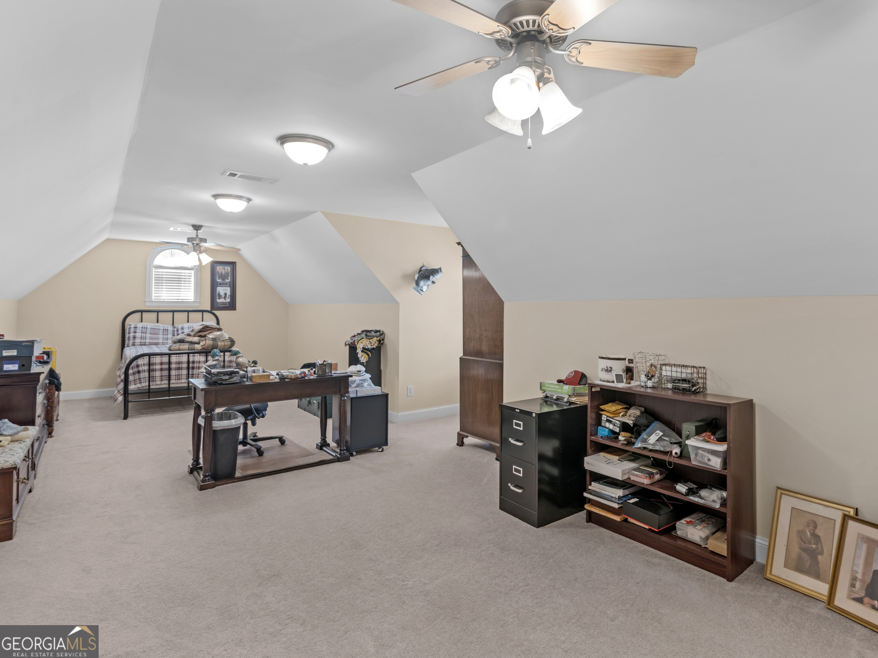 100 Cambridge Drive S