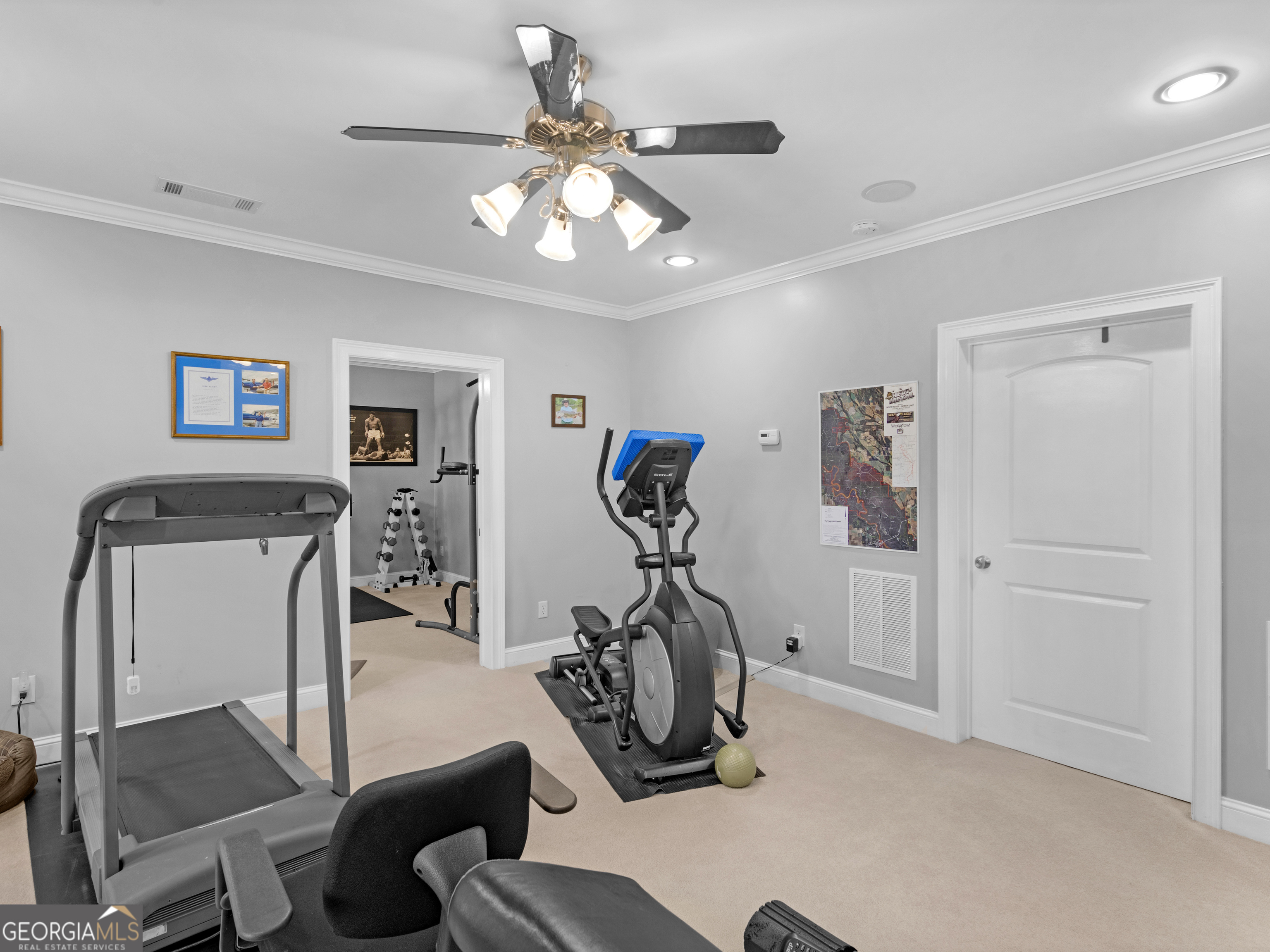 100 Cambridge Drive S