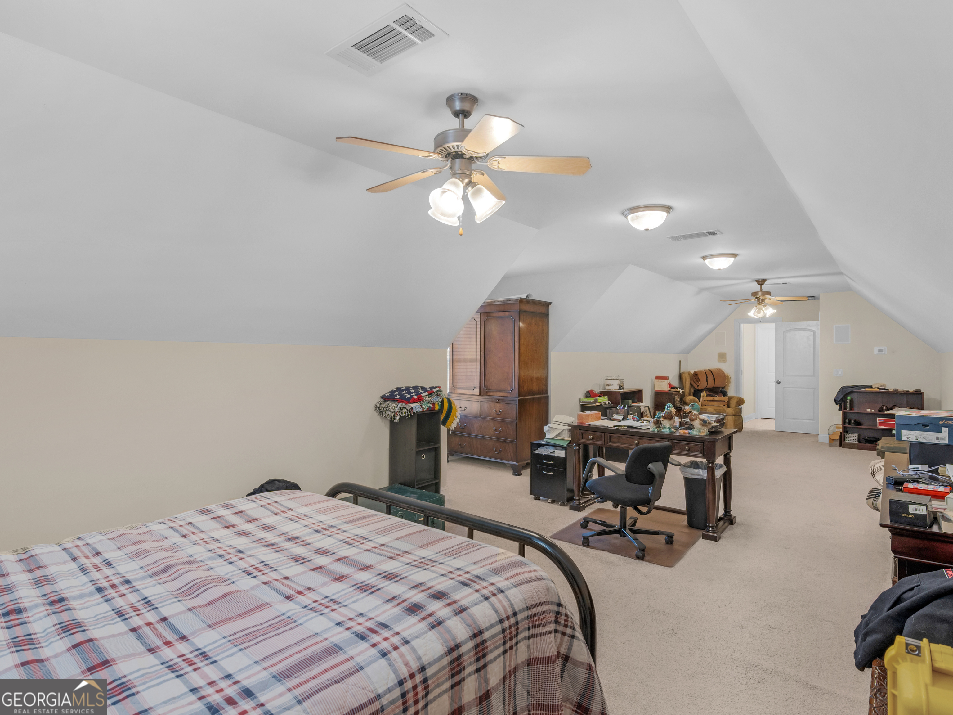 100 Cambridge Drive S