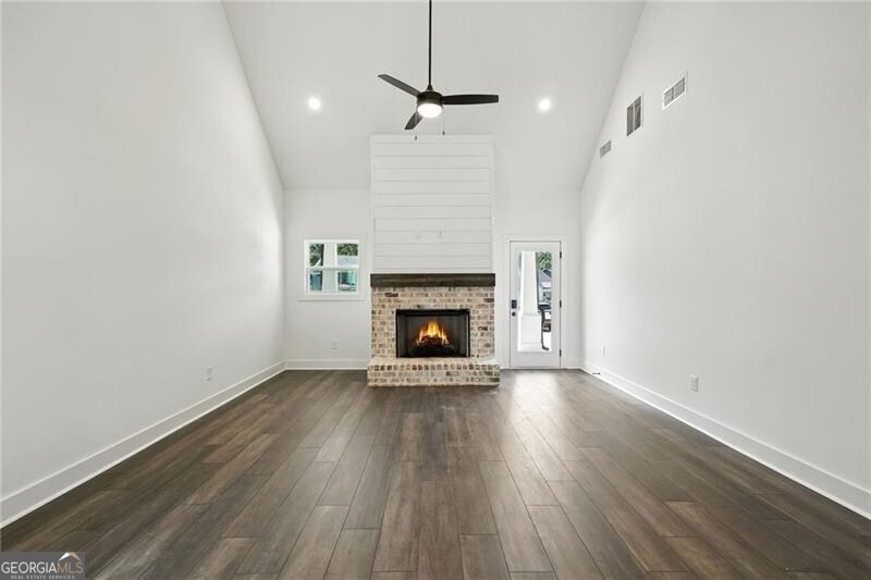 44 Puckett Rd Road SE