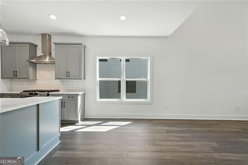 44 Puckett Rd Road SE