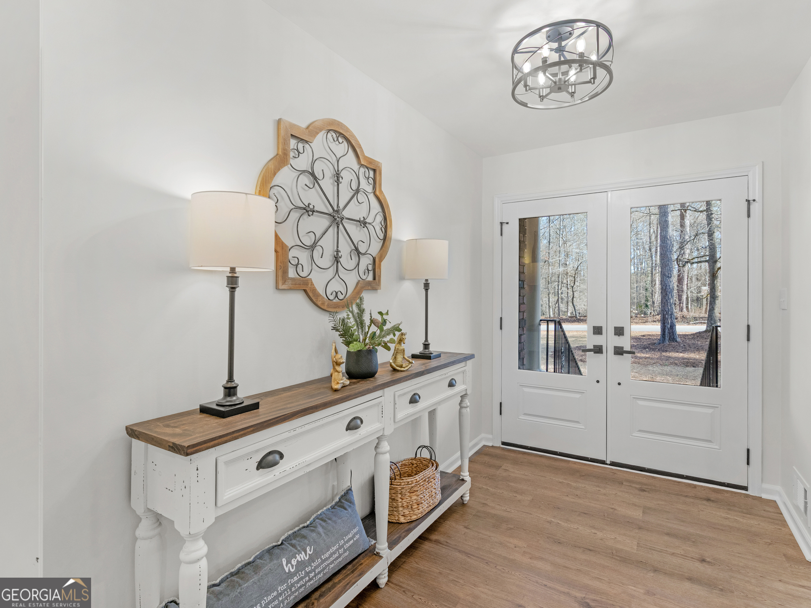 230 Horseshoe Circle