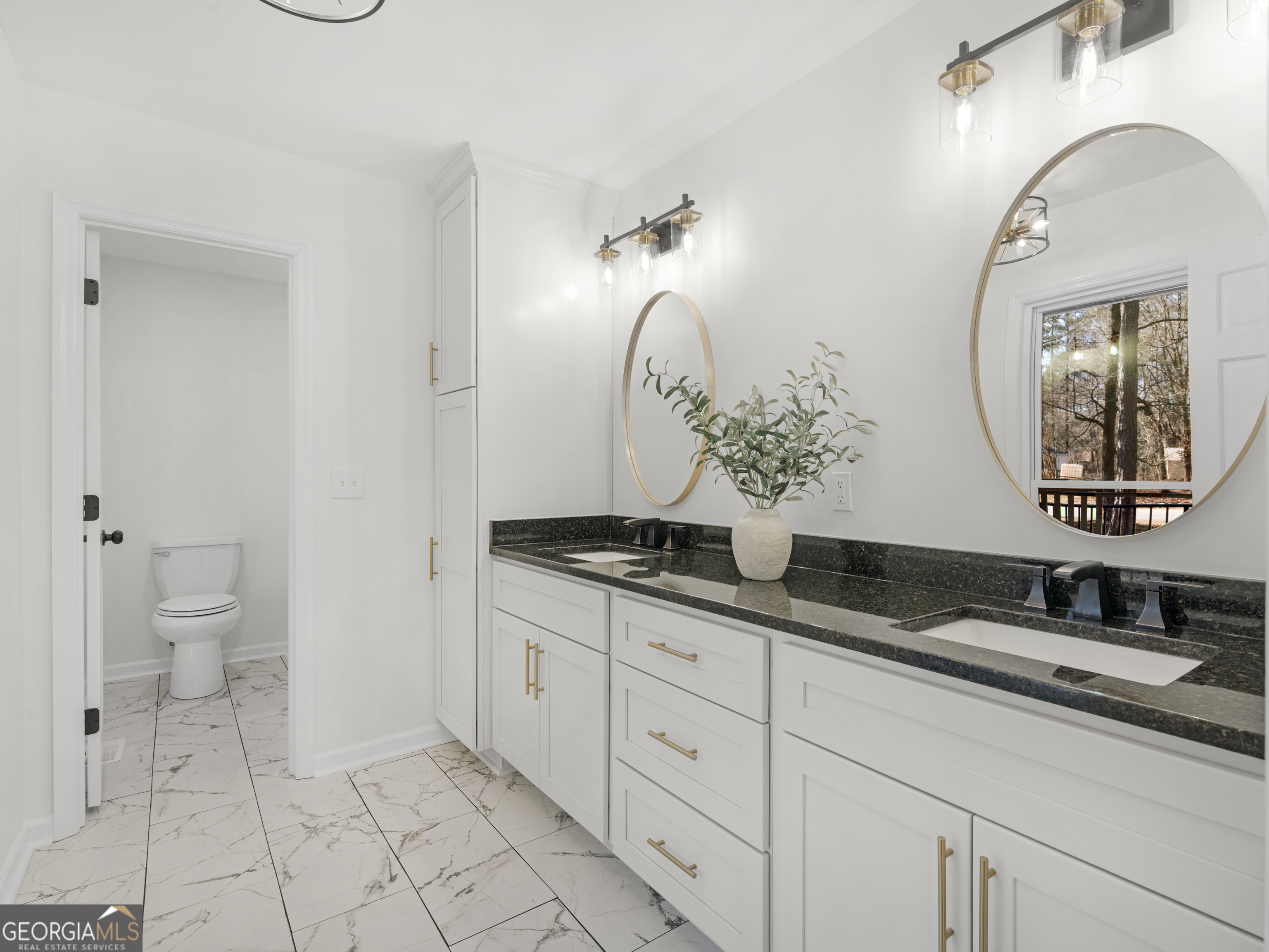 230 Horseshoe Circle