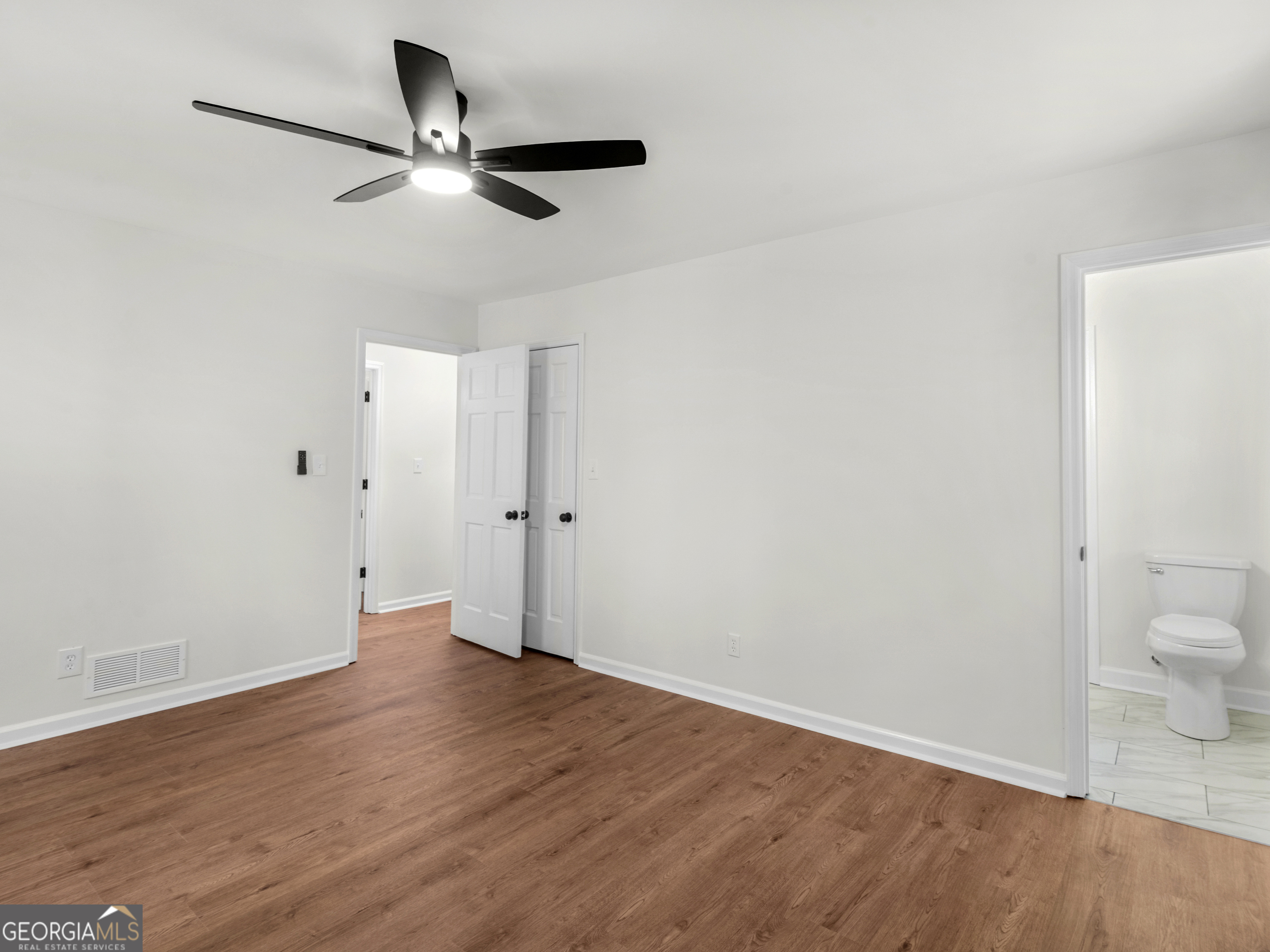 230 Horseshoe Circle